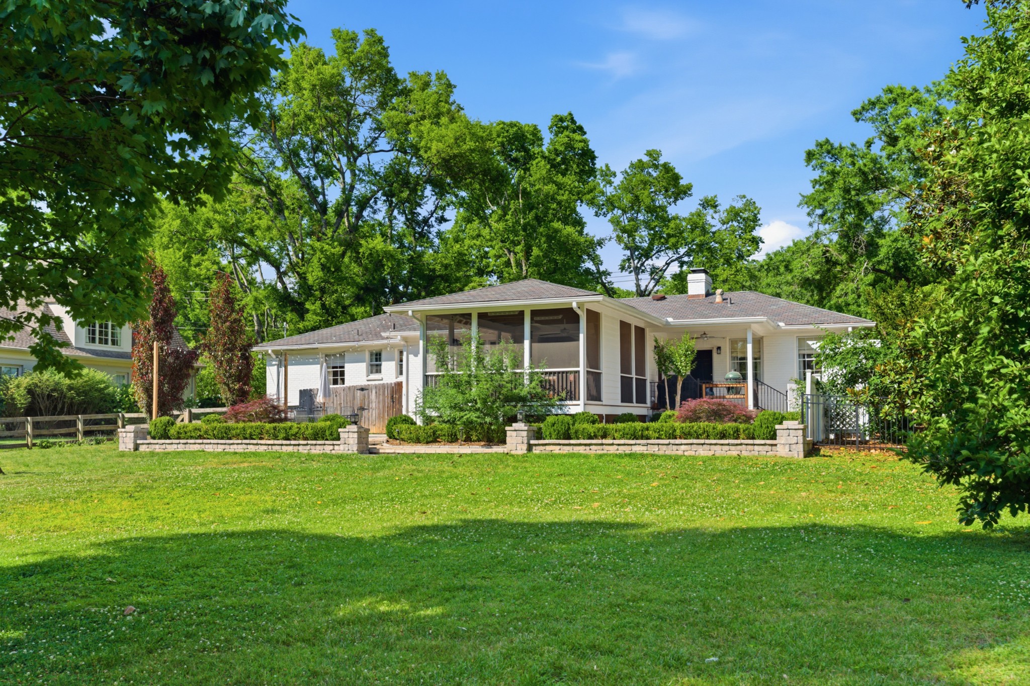 2709 Tyne Blvd — photo