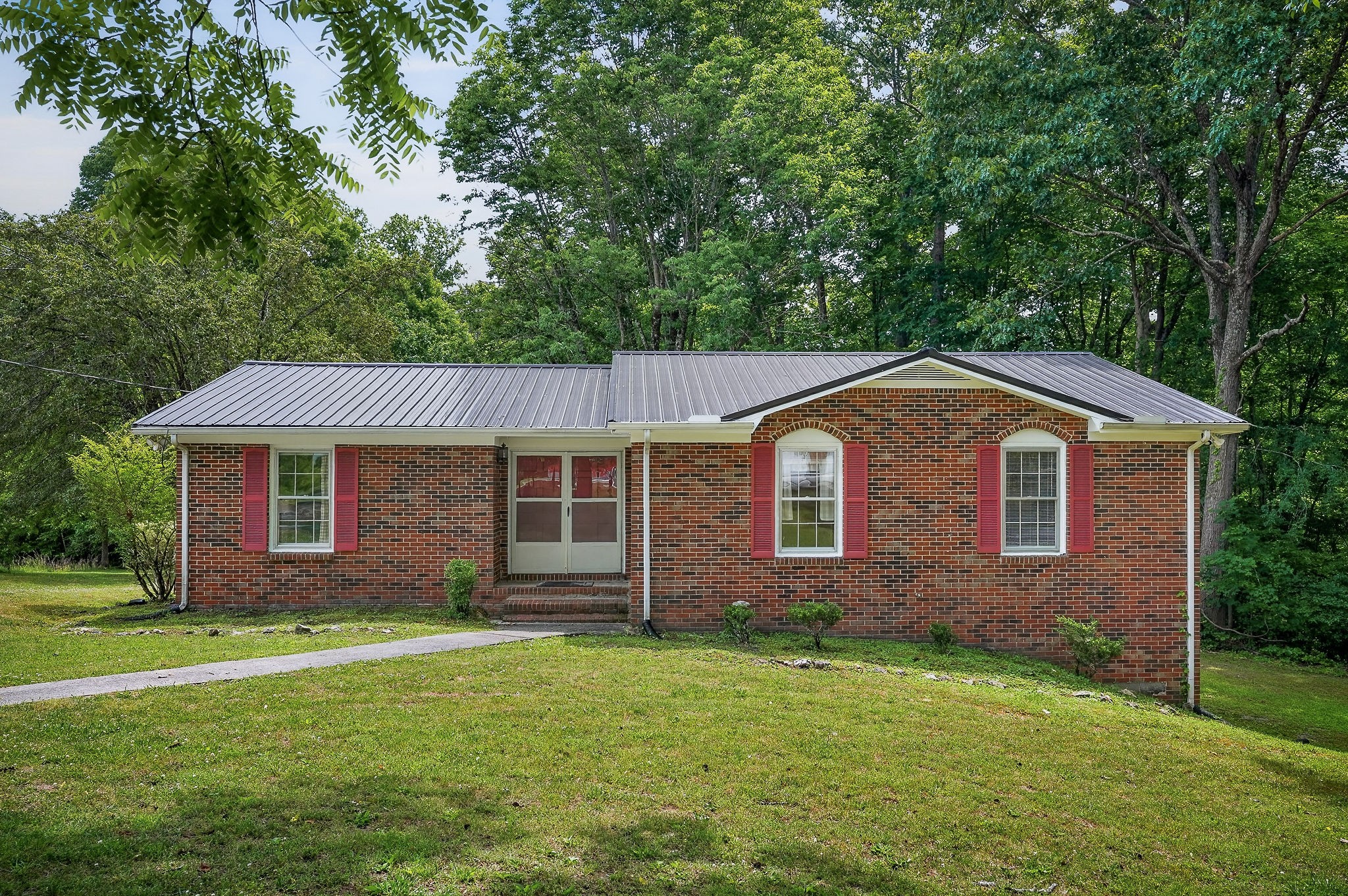 5245 Jefferson Rd — photo