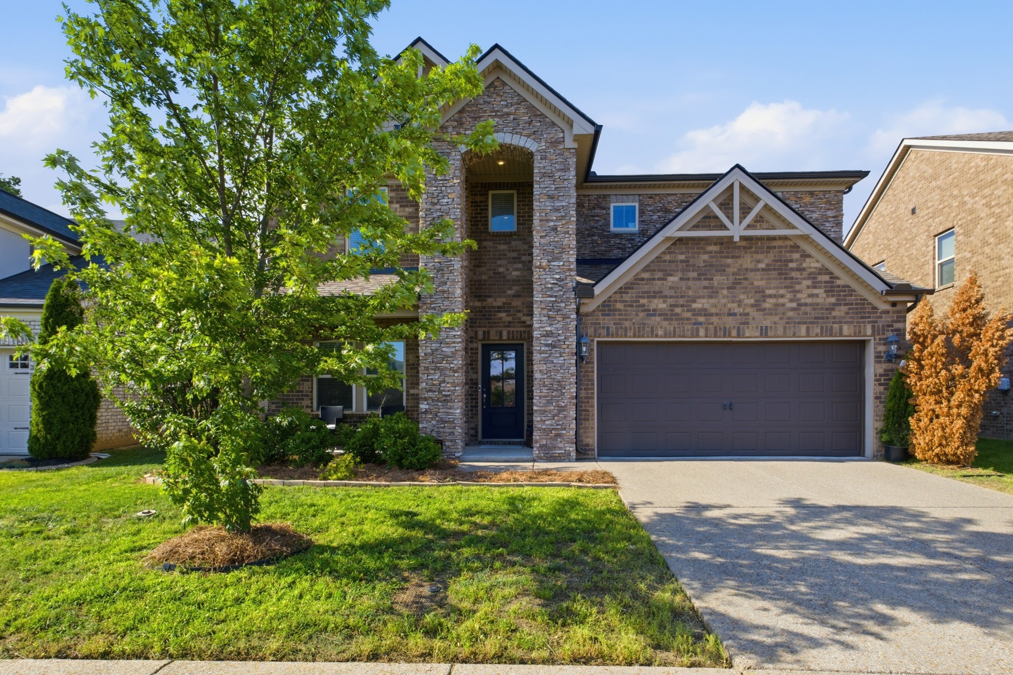 4925 Riverbank Dr — photo