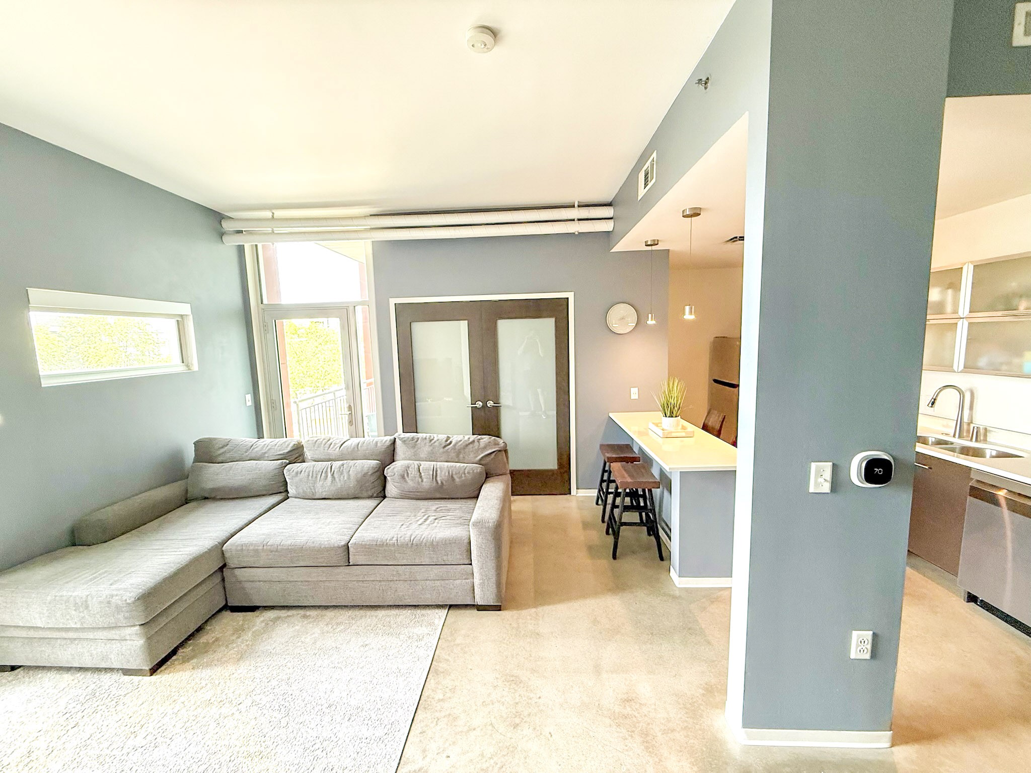 2115 Yeaman Pl 211 — photo