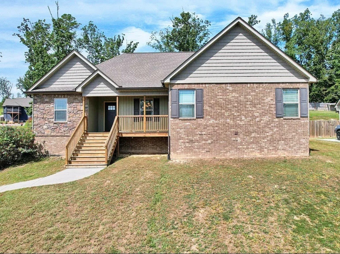 148 Briar Meadow Trail, SE — photo