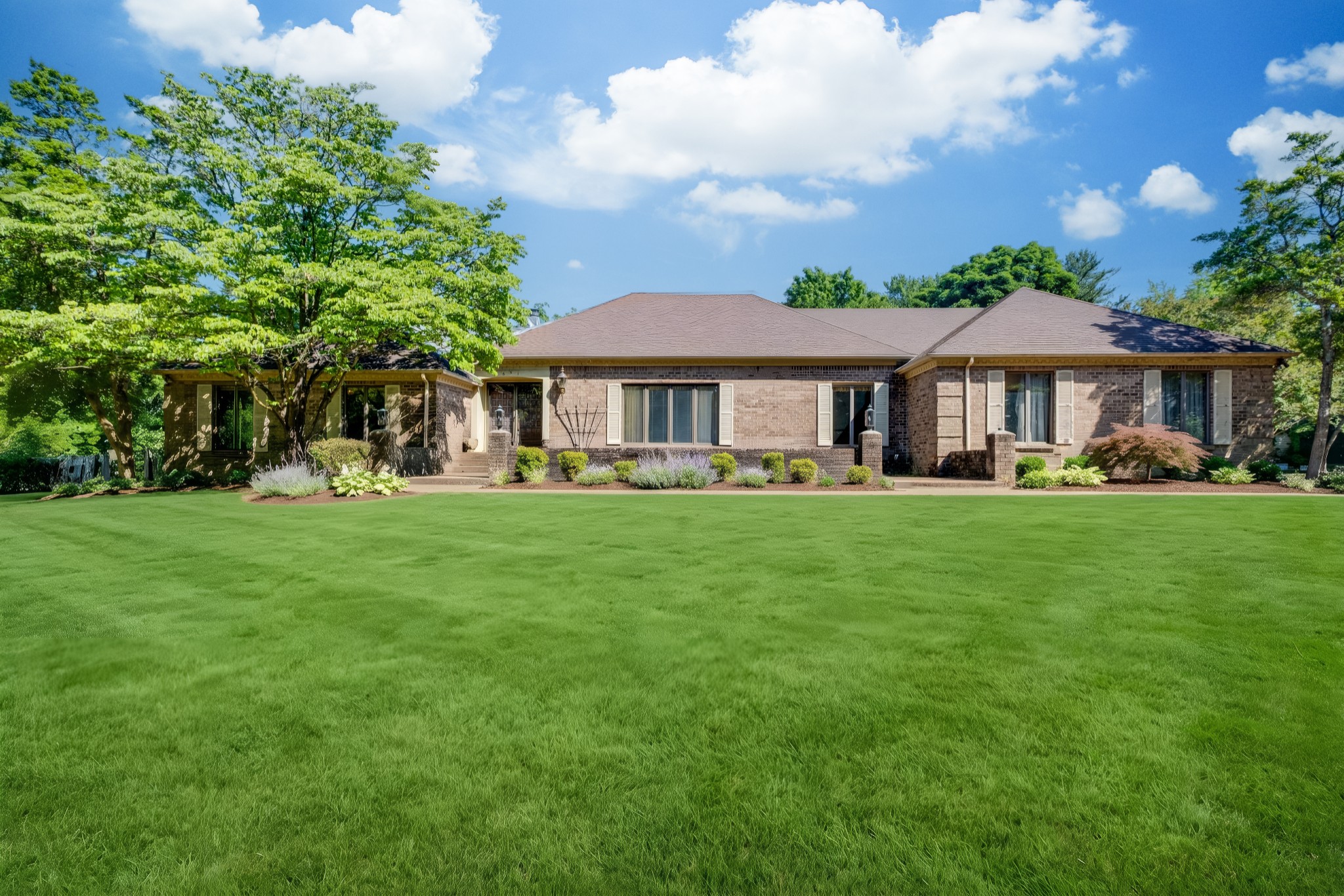 651 Old Lebanon Dirt Rd — photo