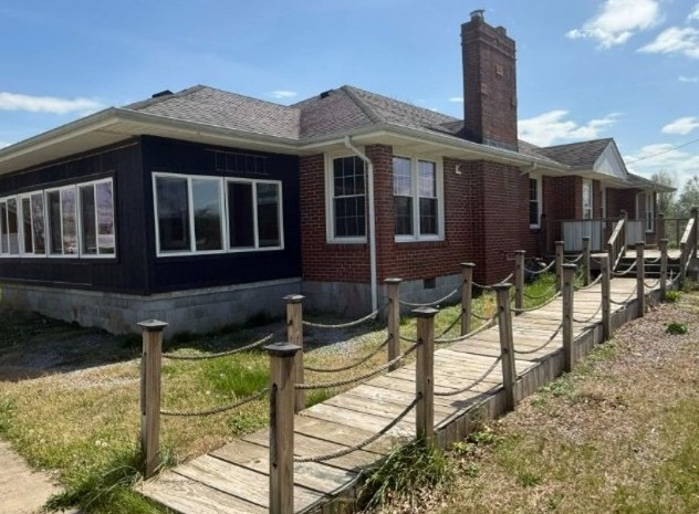 545 Carthage Road, Red Boiling Springs, TN 37150