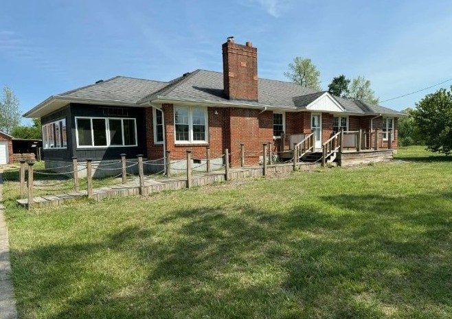 545 Carthage Road, Red Boiling Springs, TN 37150 — photo 2