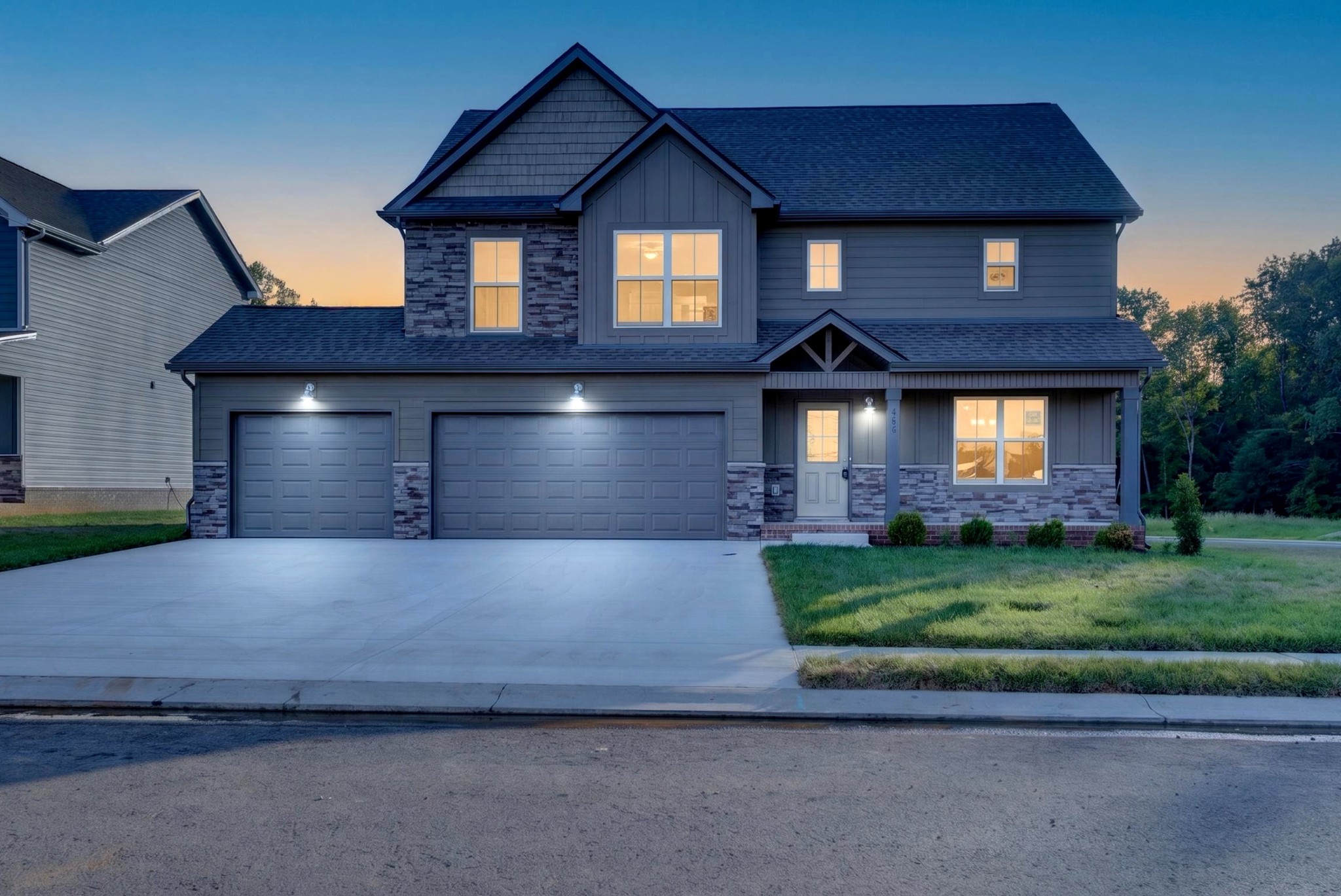 502 Willow Park Dr — photo