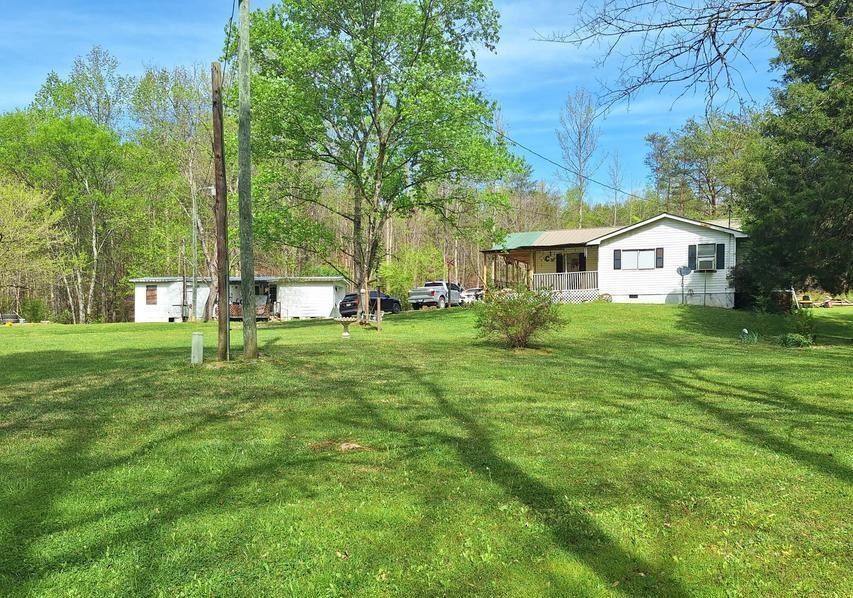 180 Walker Road — photo