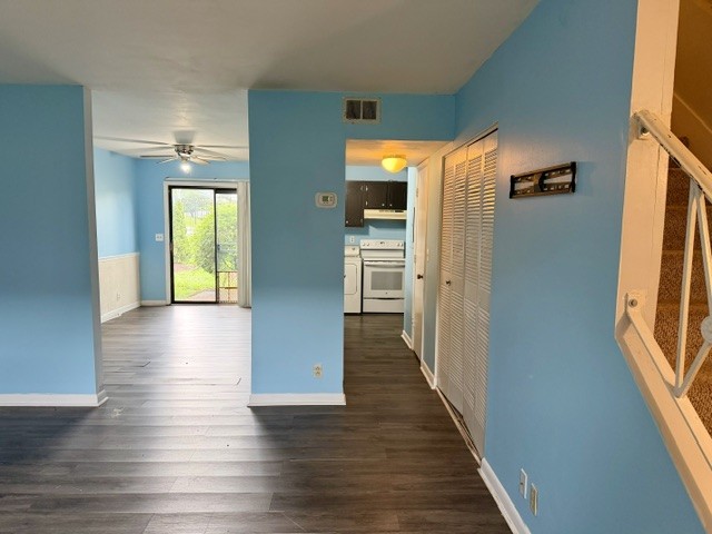 370 Wallace Rd F11 — photo