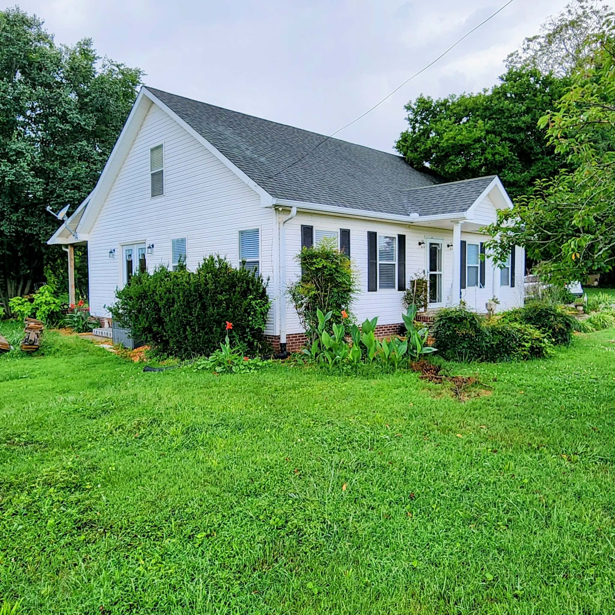 2489 Stewart Creek Rd — photo