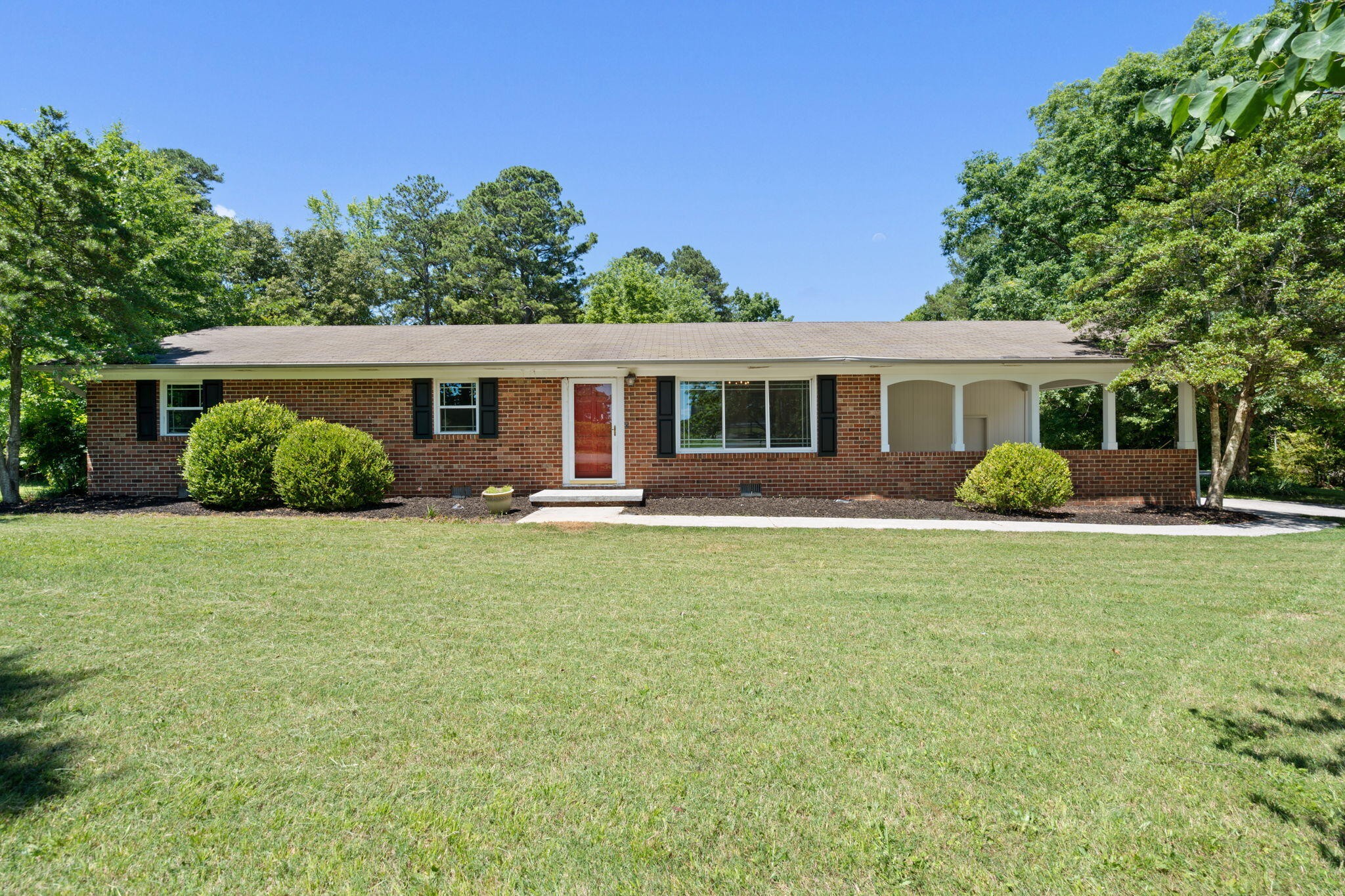 200 Country Club Drive, SW — photo