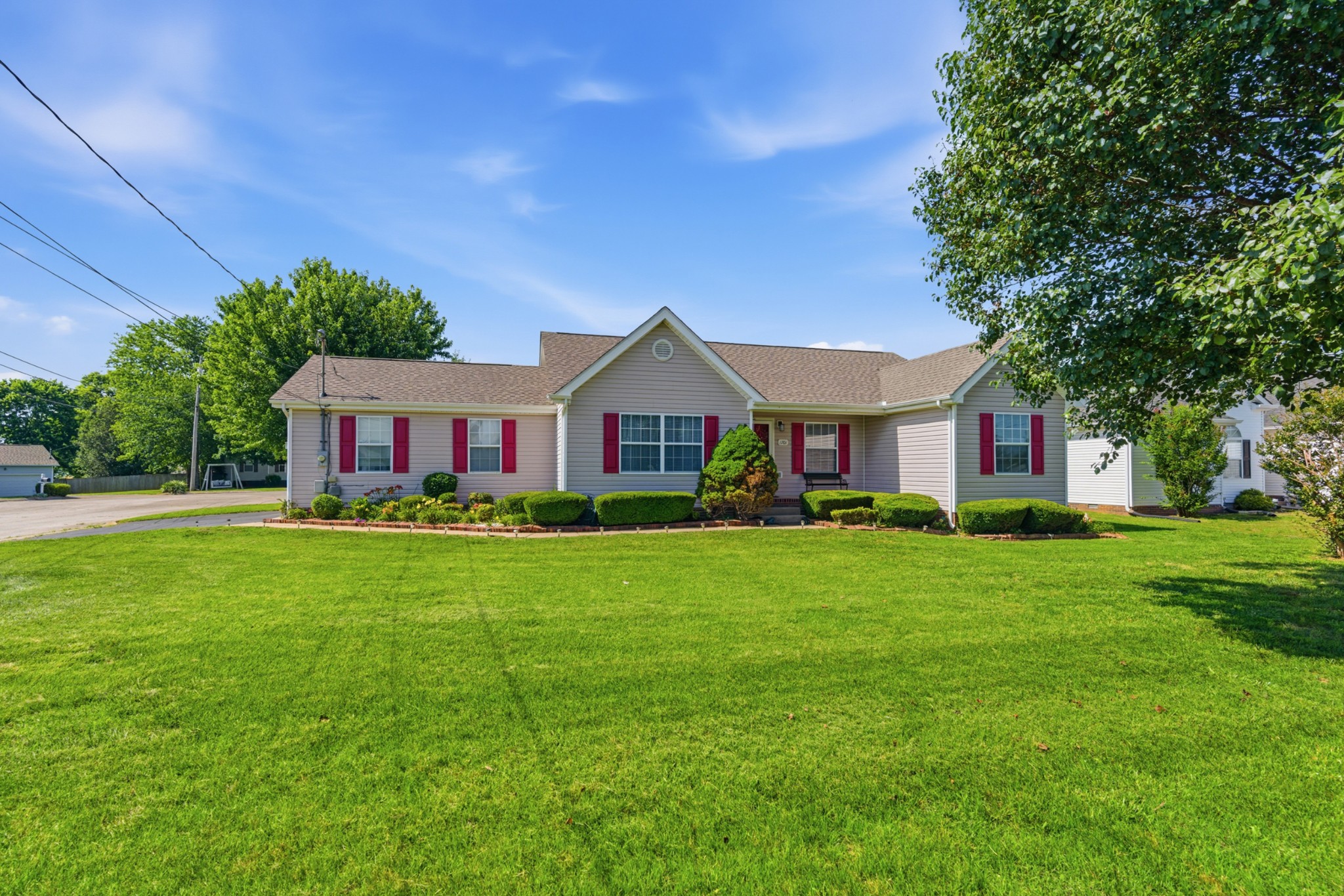 1701 Jamie Dr — photo