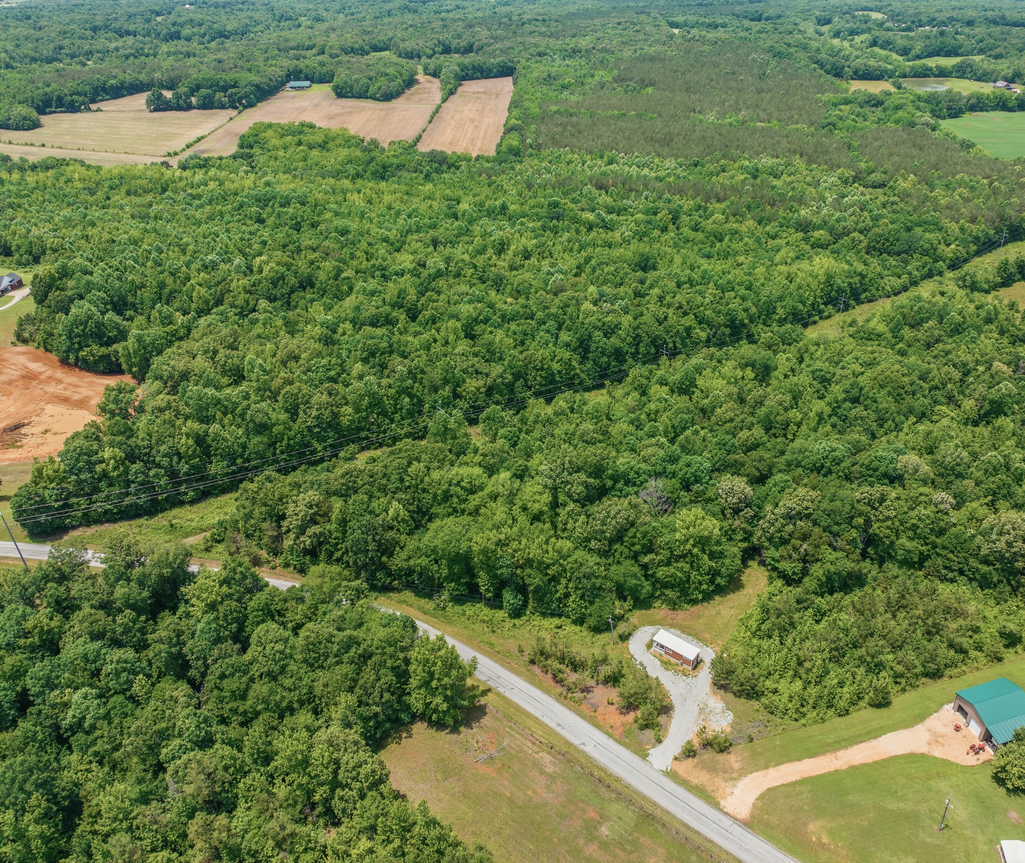 800 Smith Chapel Road, Decaturville, TN 38329