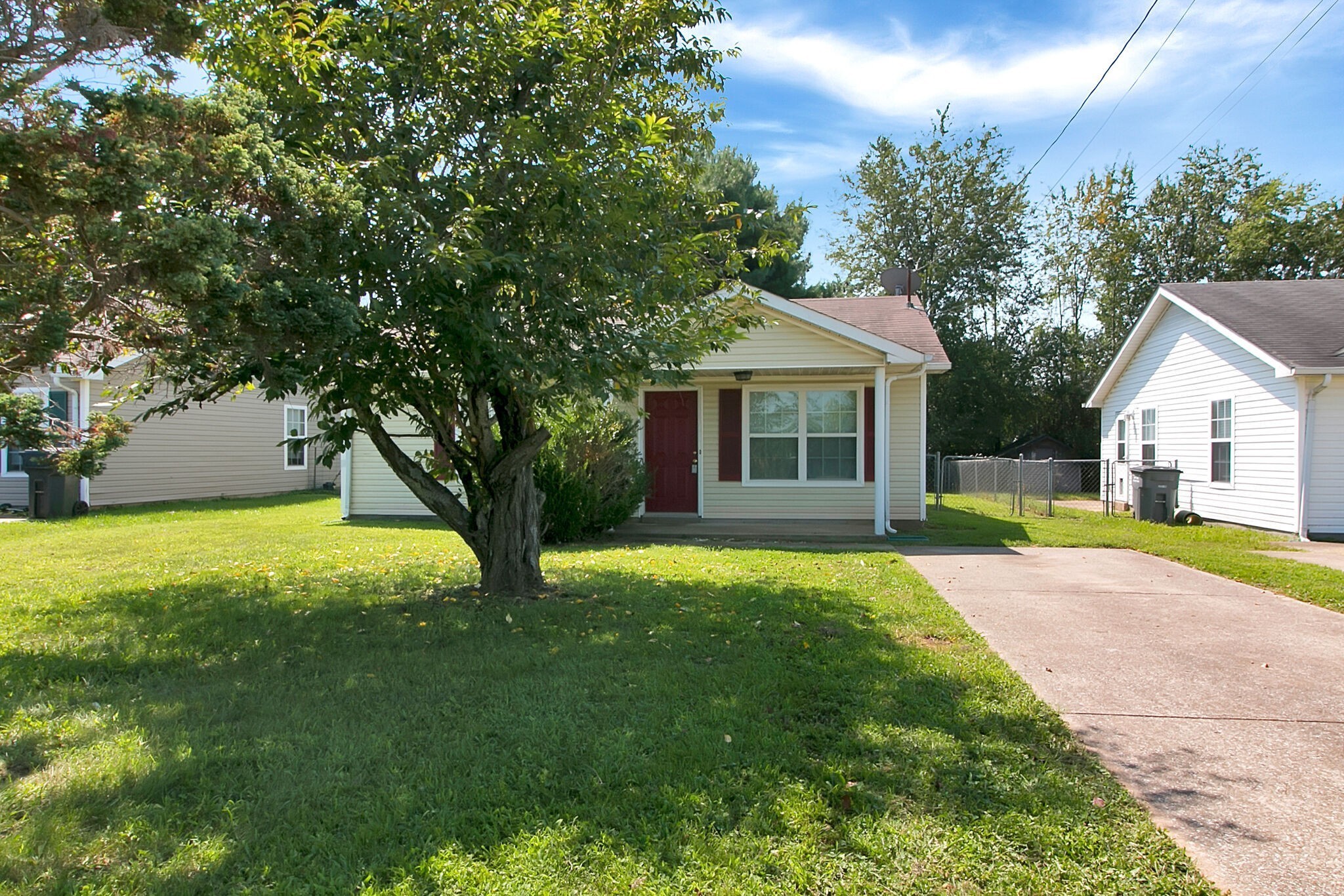 999 Stateline Road, Oak Grove, KY 42262 — photo 2