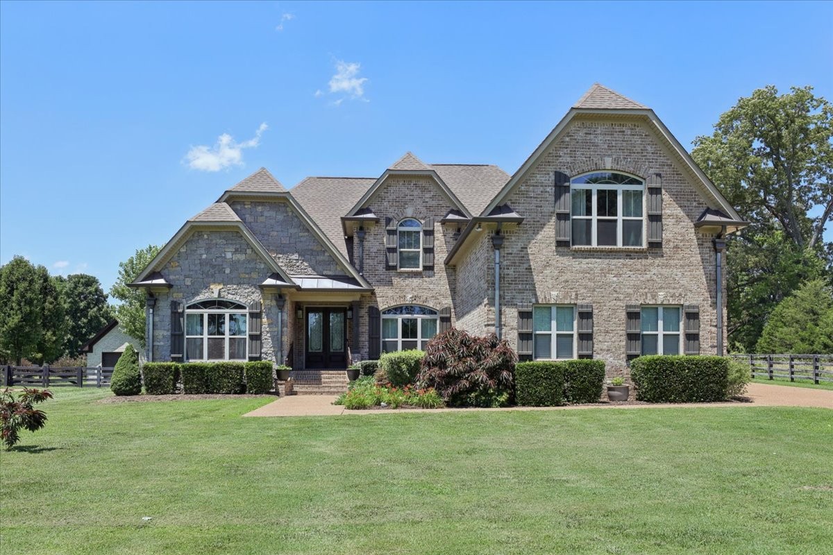 239 Cherokee Dock Road, Lebanon, TN 37087