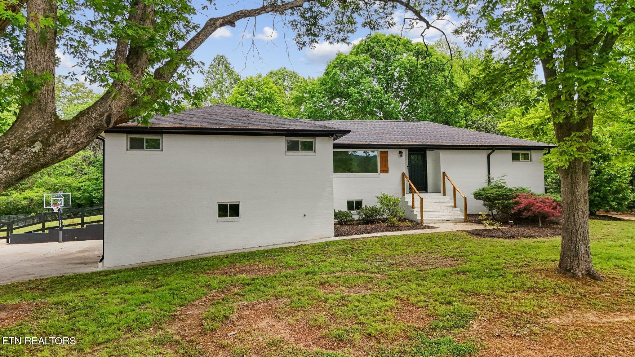 7204 Fairlane Road, Powell, TN 37849