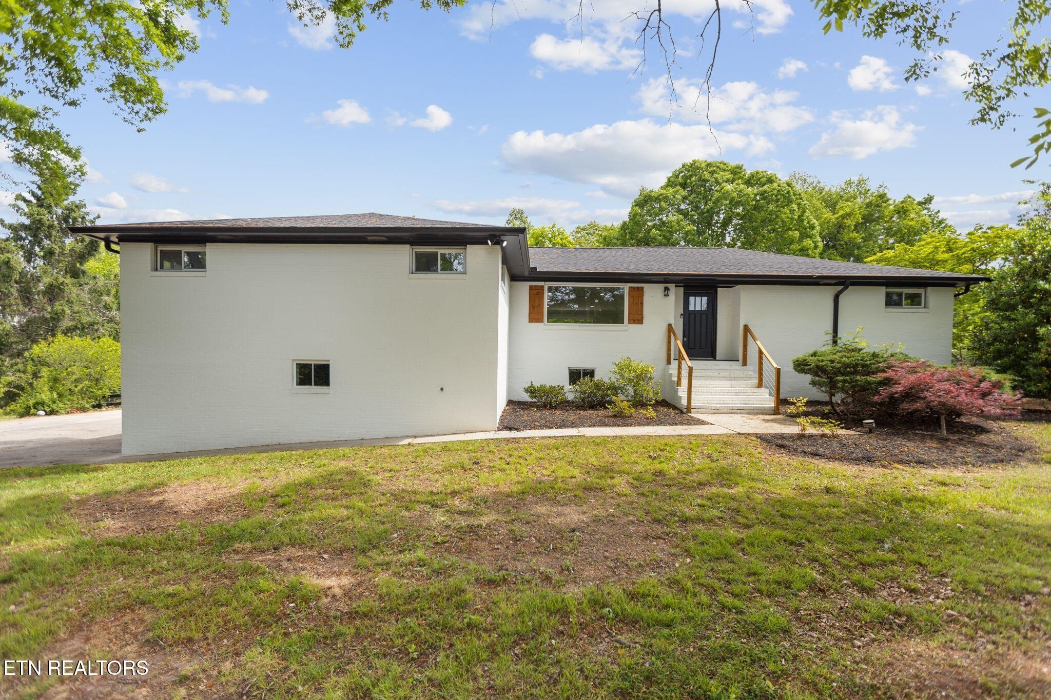 7204 Fairlane Road, Powell, TN 37849 — photo 2