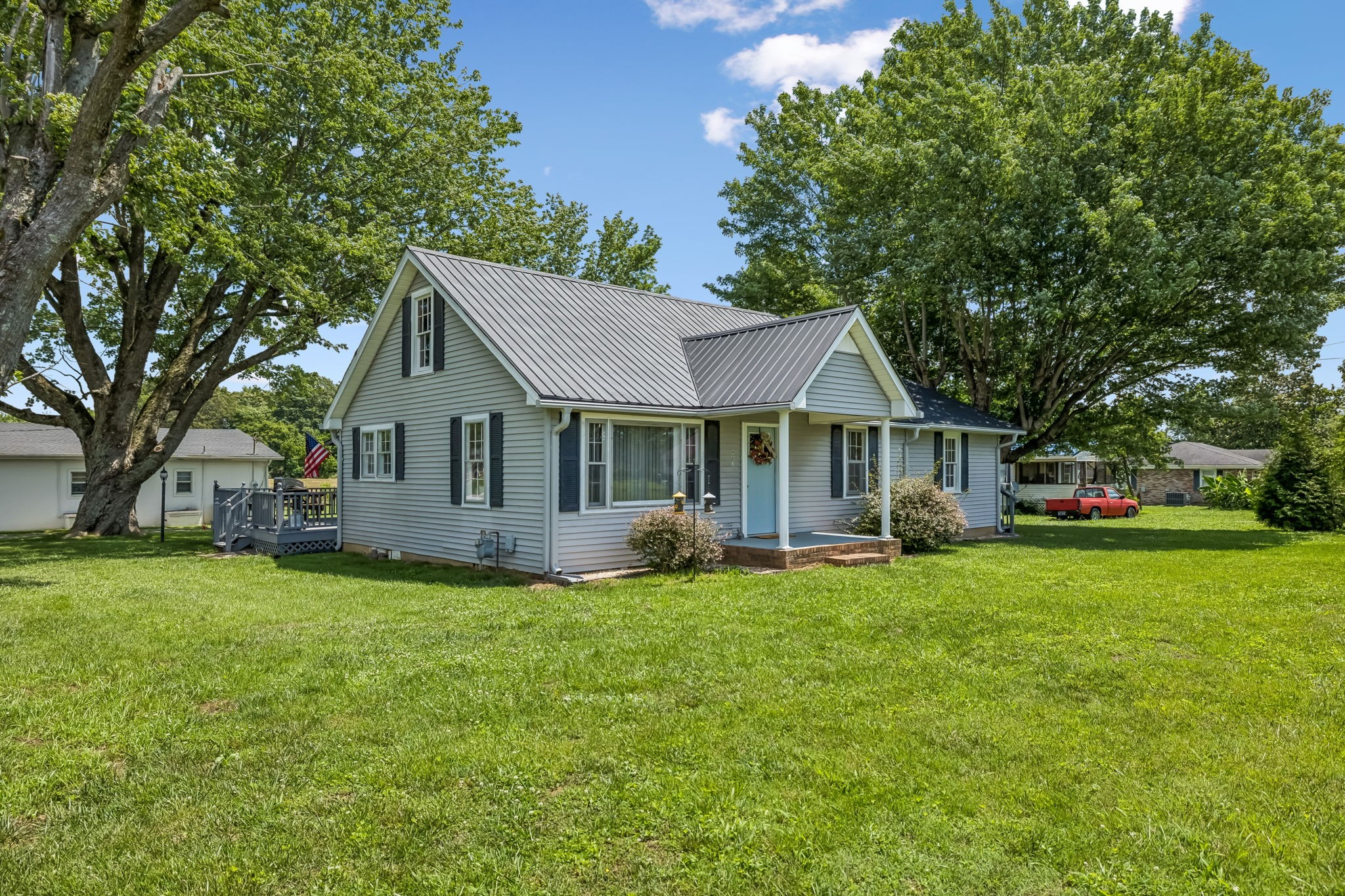 903 Days Road, Lafayette, TN 37083 — photo 2