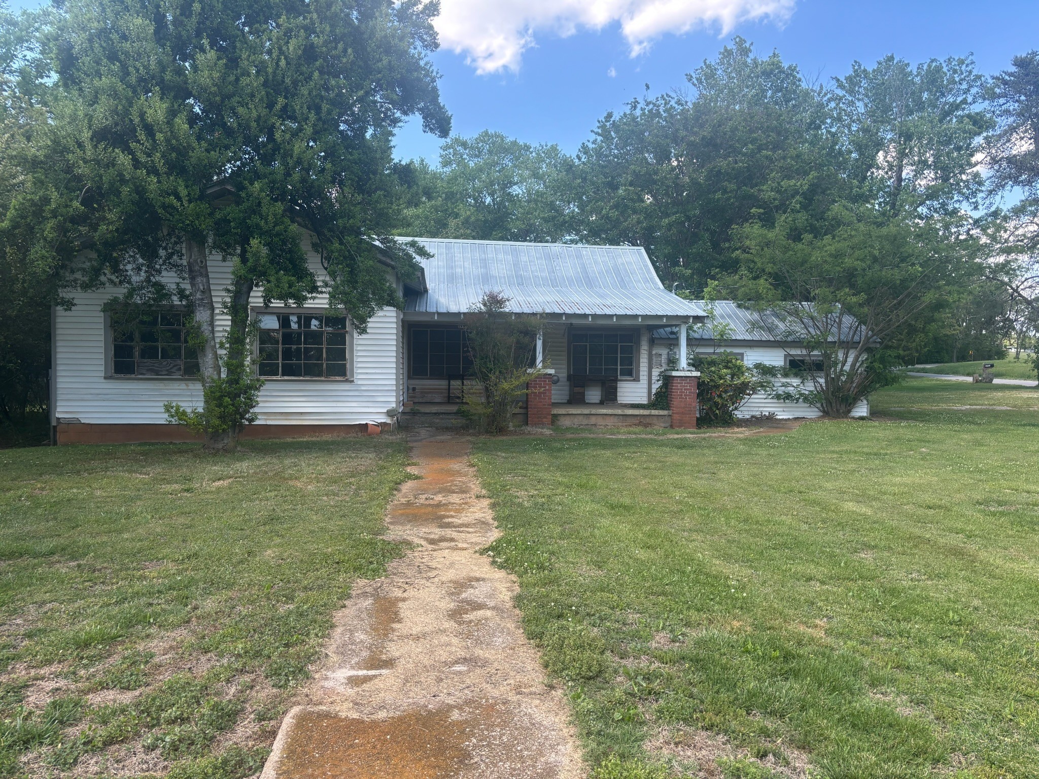 1717 Georgia Crossing Rd — photo
