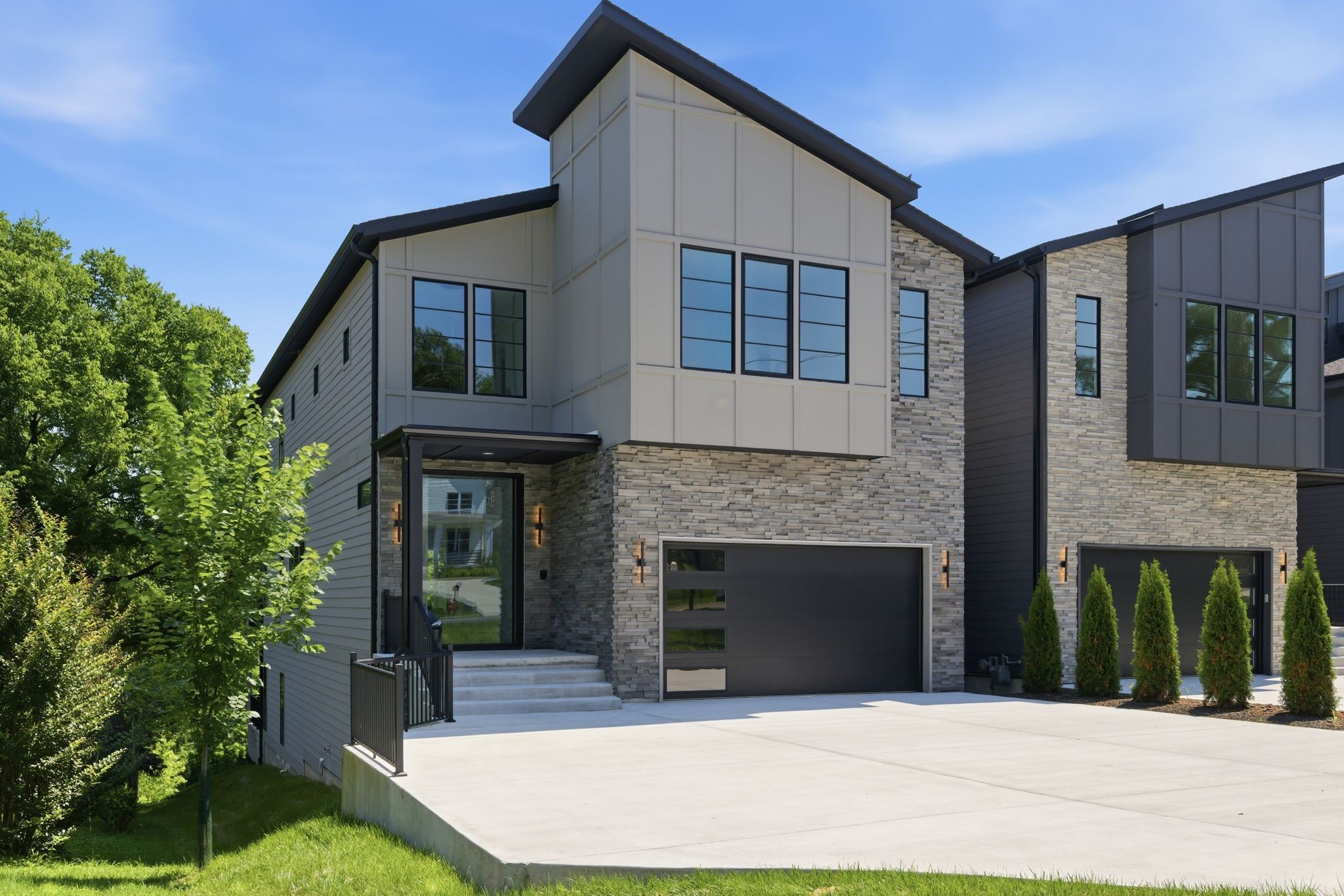 2505 Barclay Dr — photo