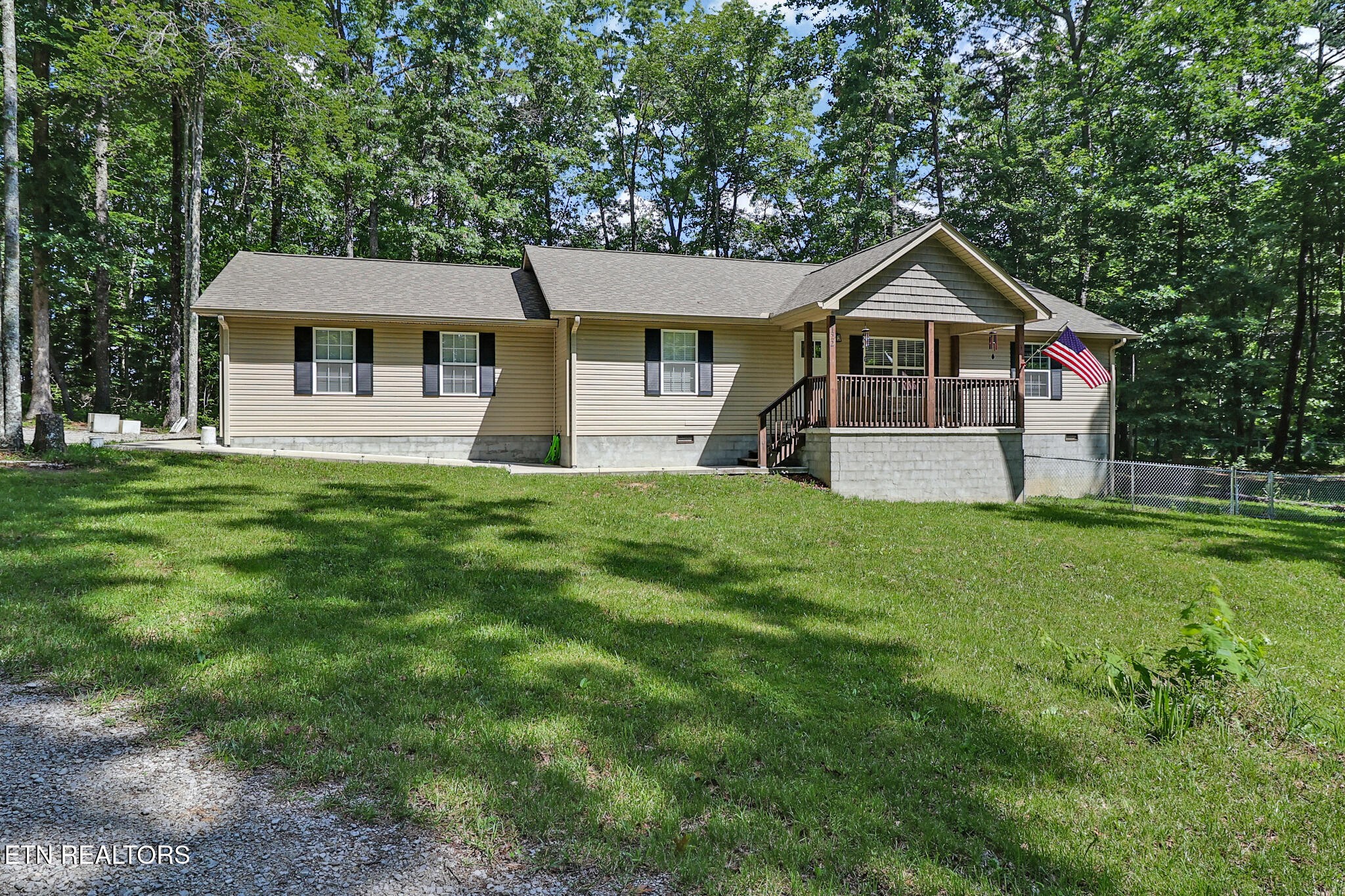122 Jay Loop, Jamestown, TN 38556 — photo 3