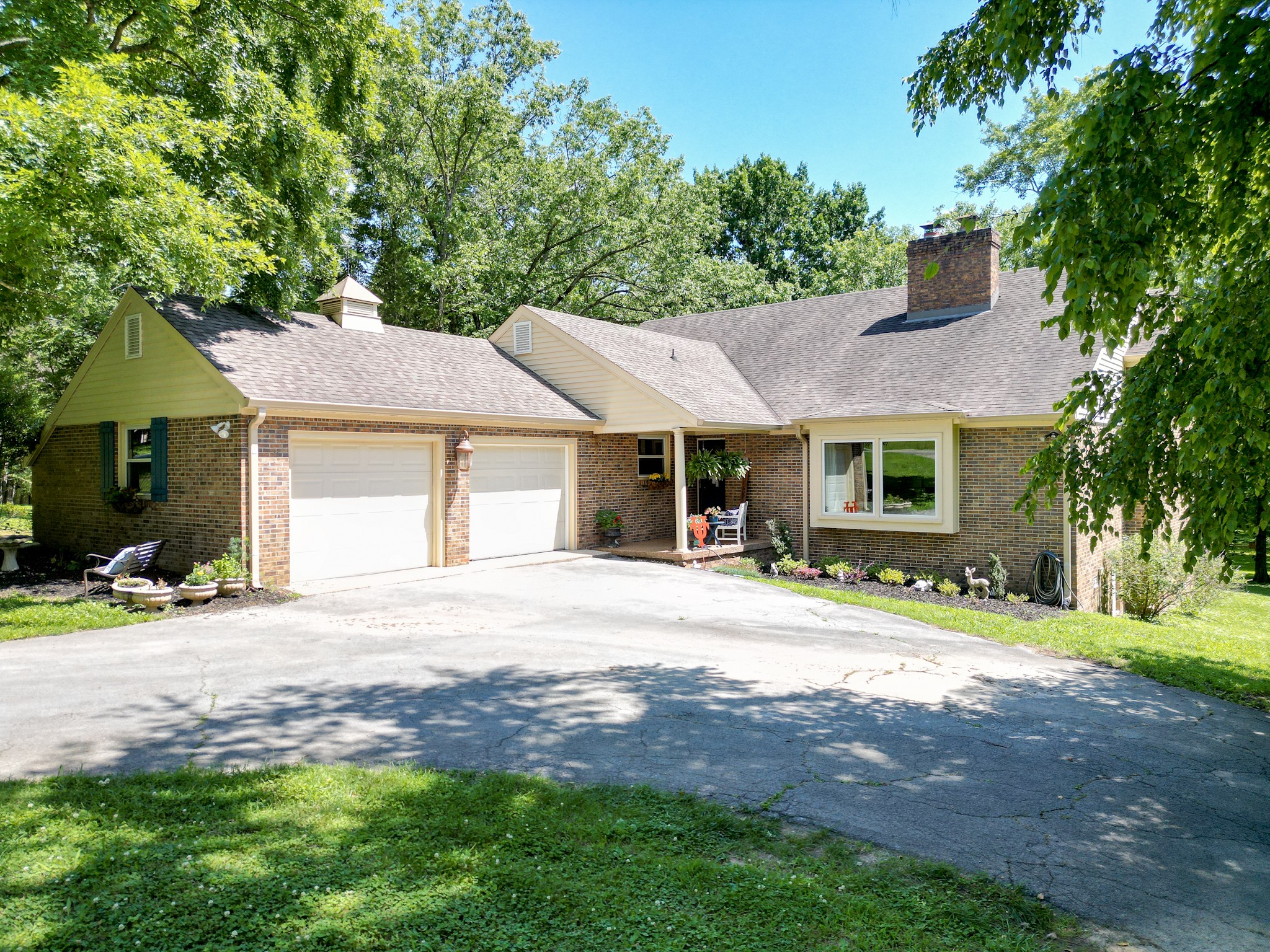 2403 Hidden Lake Cir — photo