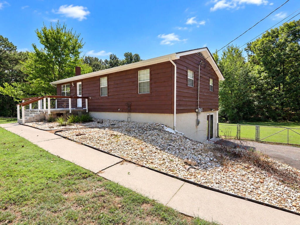 370 Homestead Circle, NE — photo