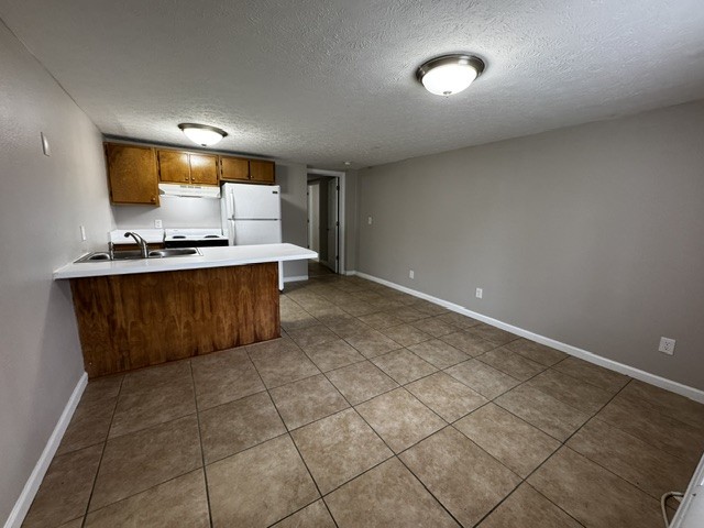 916 Sparta St 12 — photo