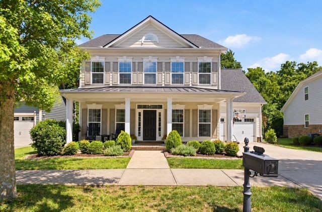 1017 Linden Isle Dr — photo