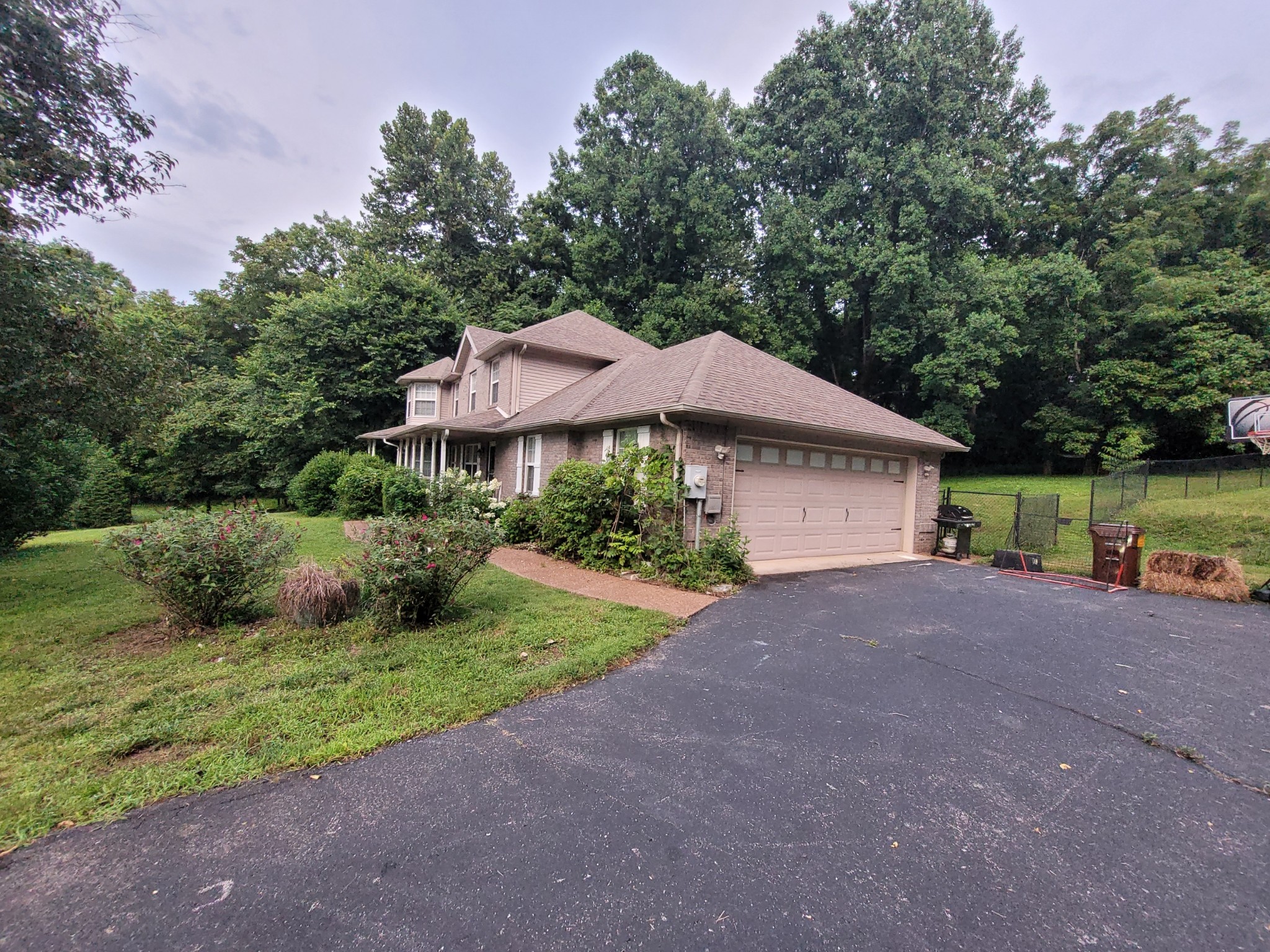 1509 Heller Rdg — photo