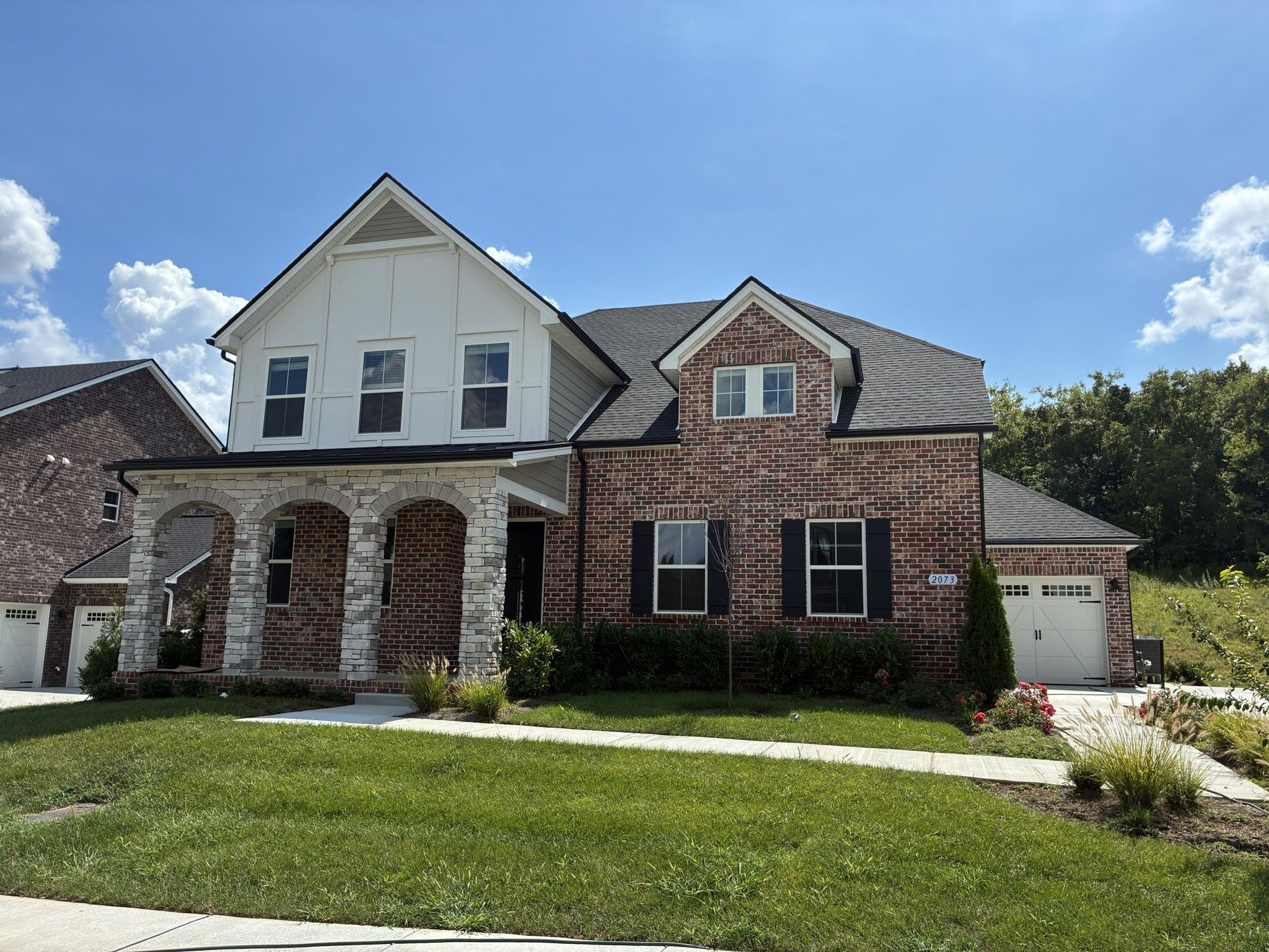 2073 Riley Park Dr — photo
