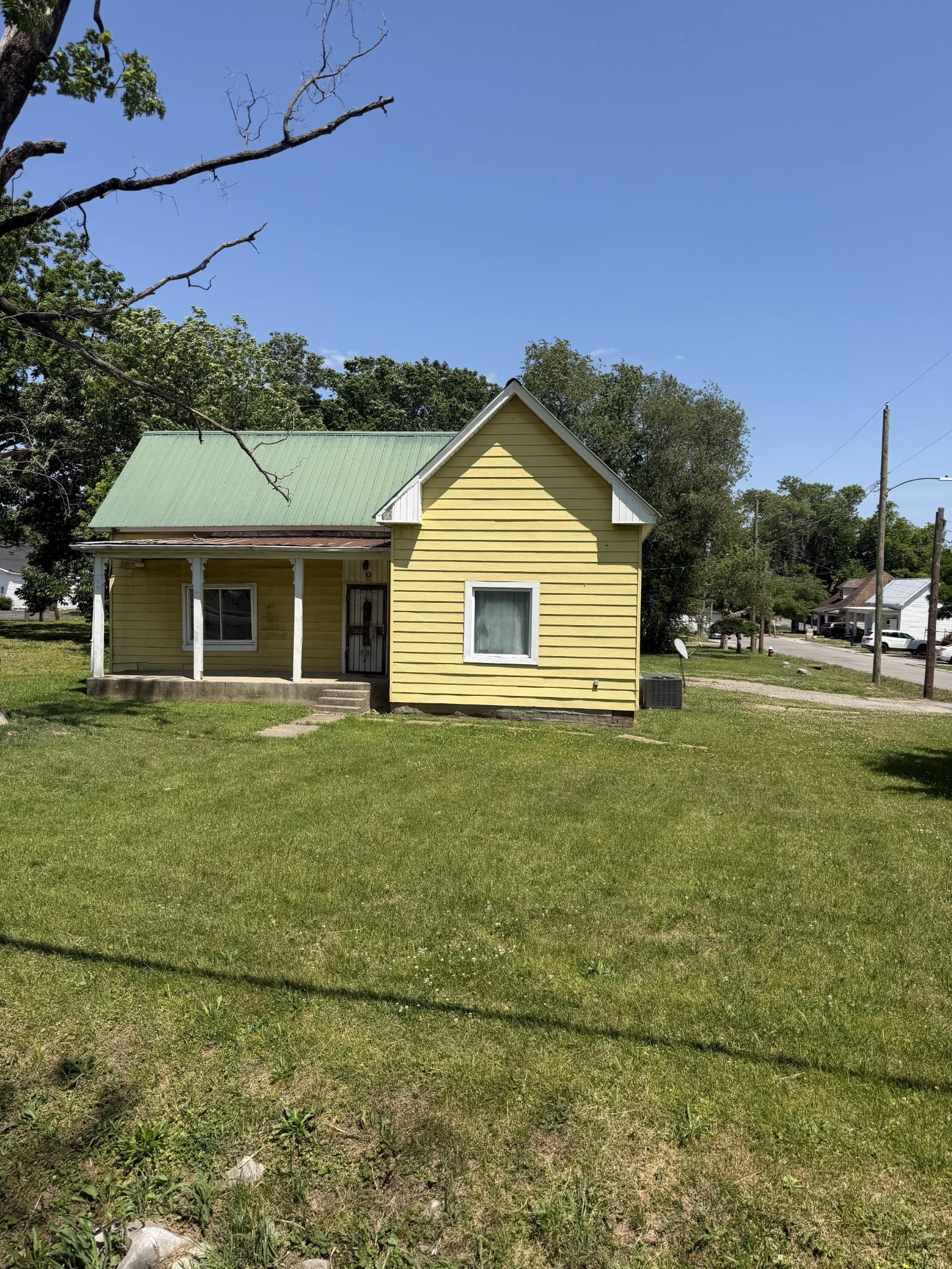 1508 S Main St — photo