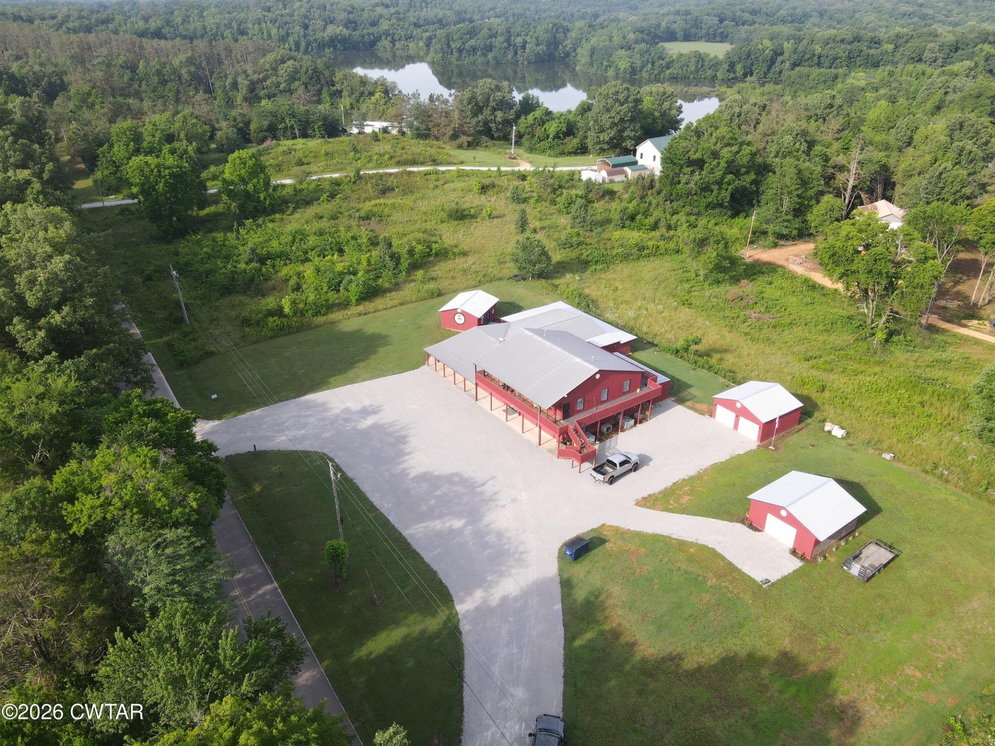 7386 Mount Carmel Road, Decaturville, TN 38329
