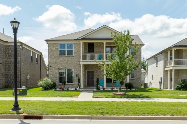 1146 Carlisle Pl — photo