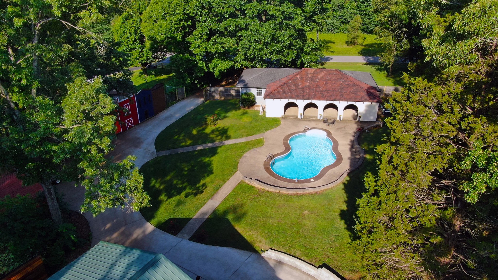4537 Louise Creek Rd — photo