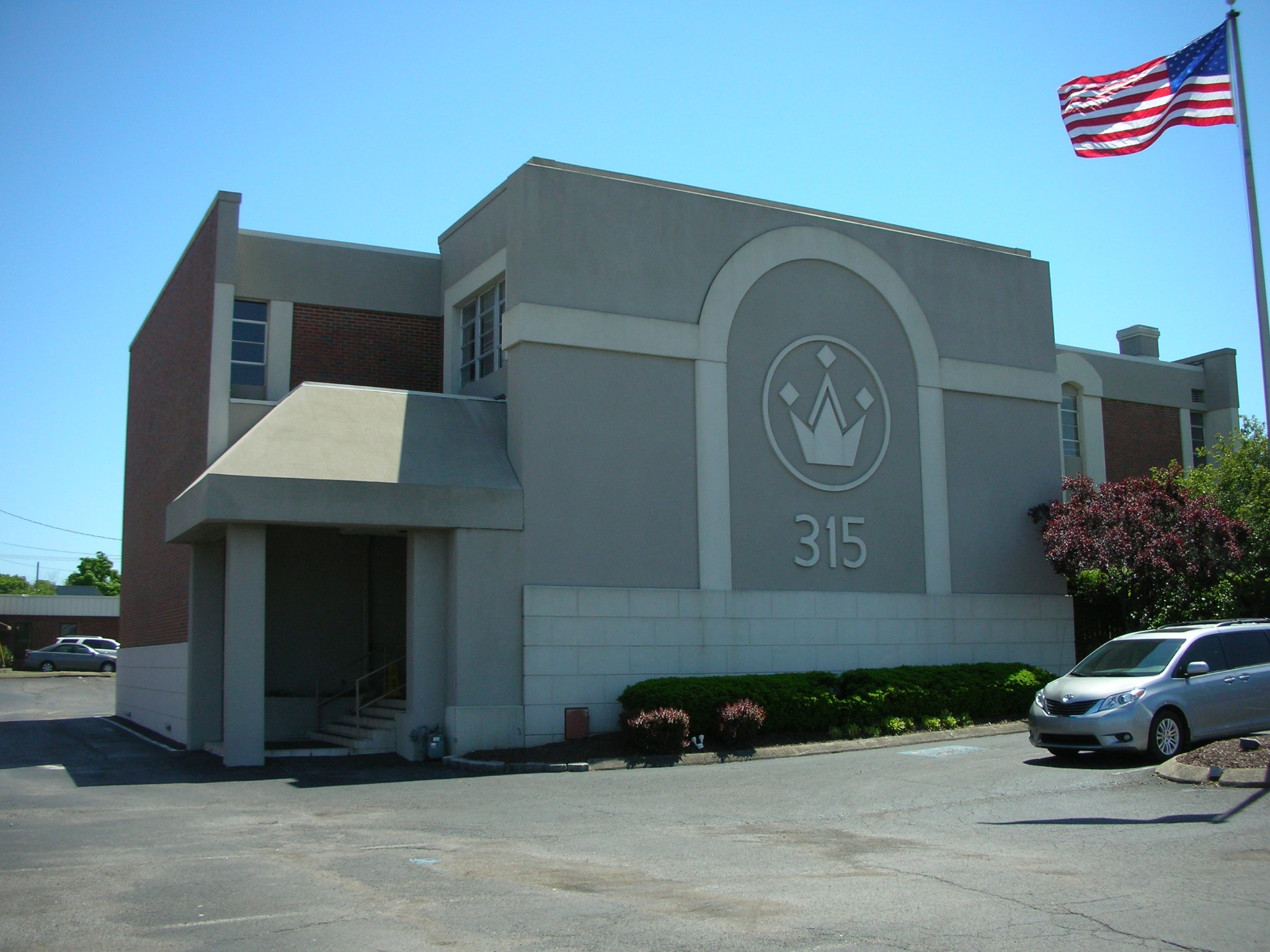 315 W Main St — photo