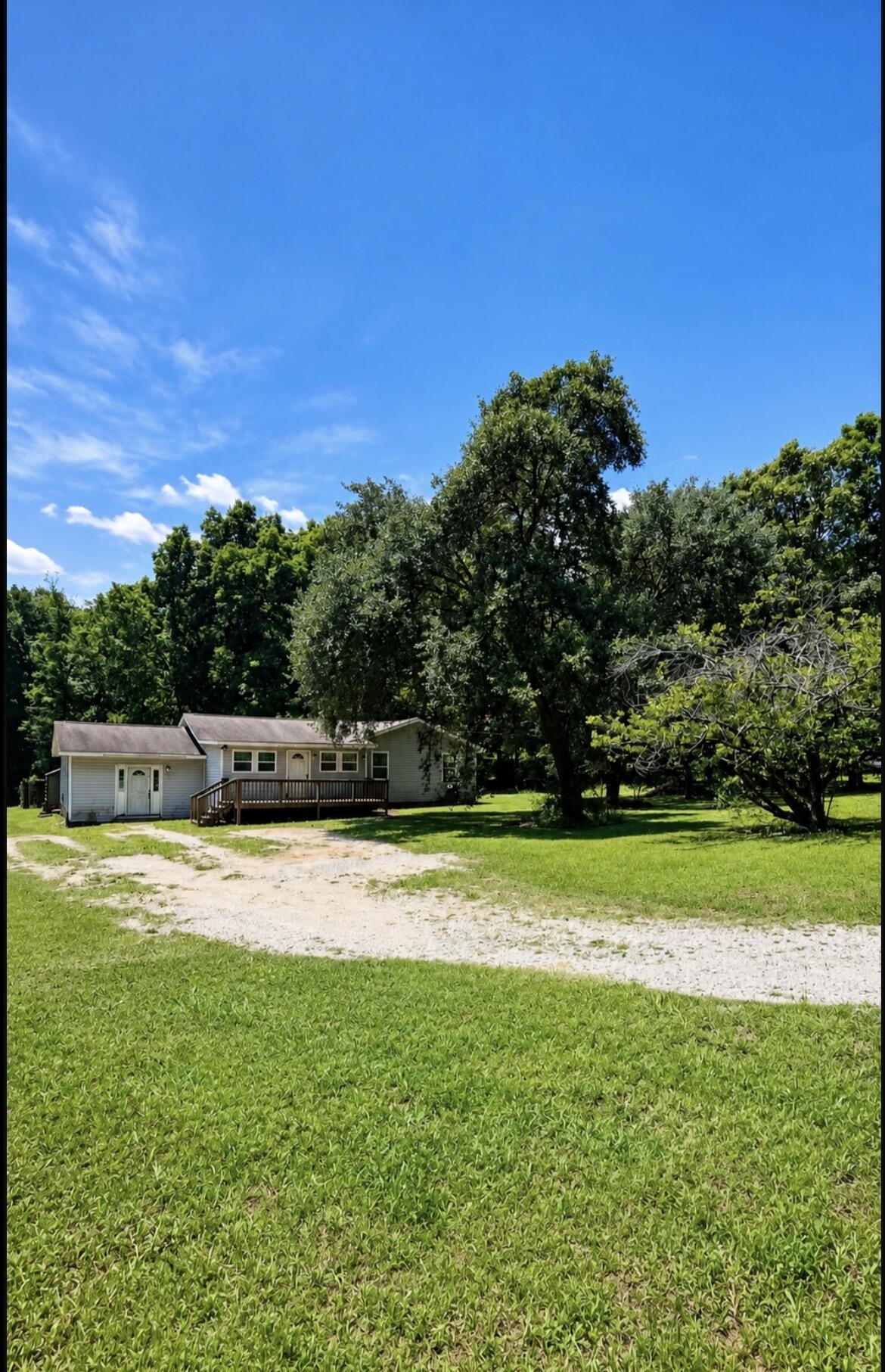 4062 Corinth Road — photo