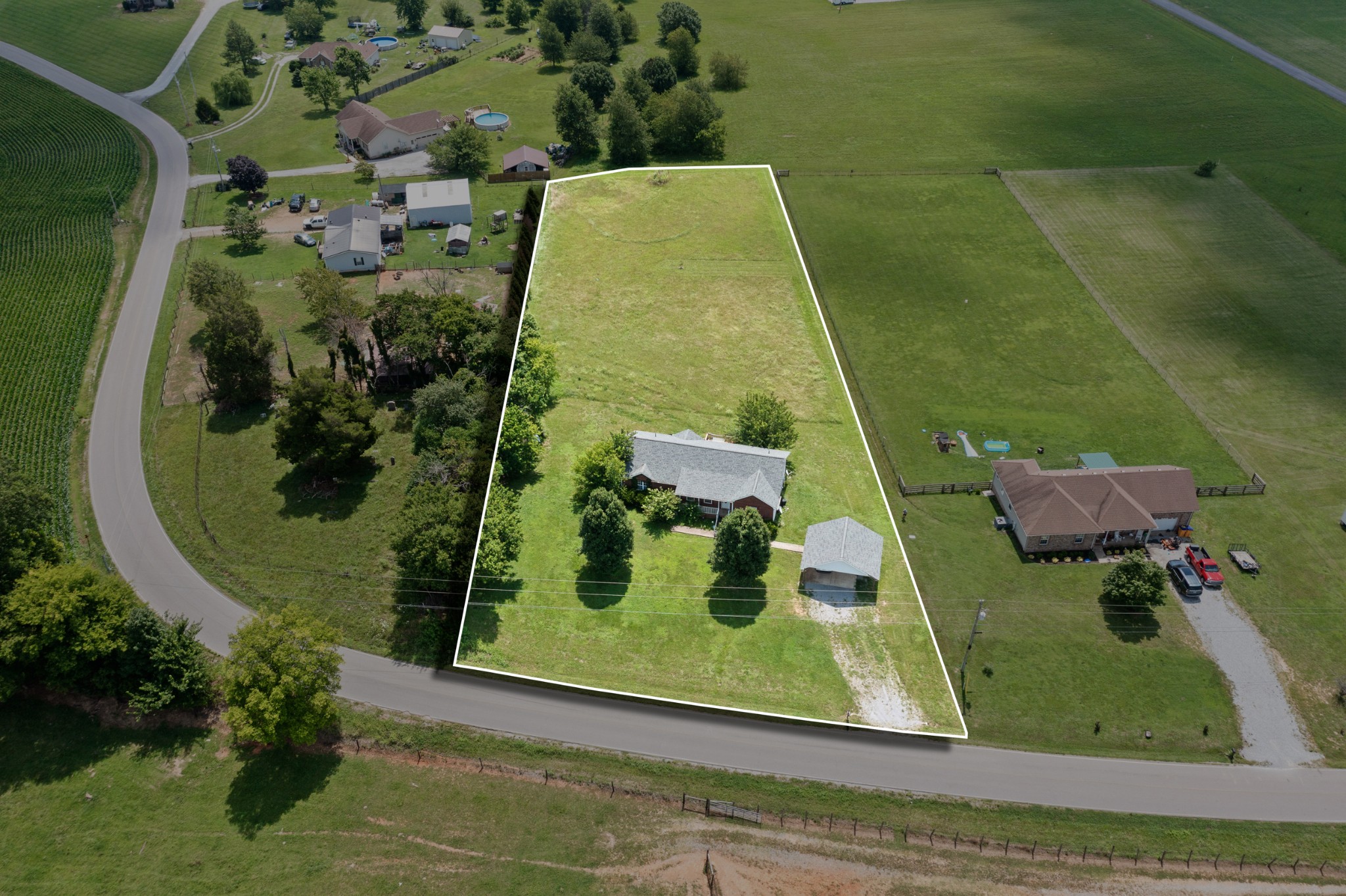 5261 Youngville Road, Springfield, TN 37172