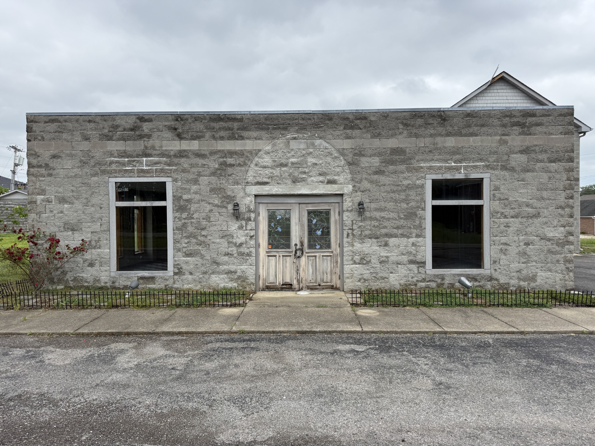 2104 Ruth St — photo