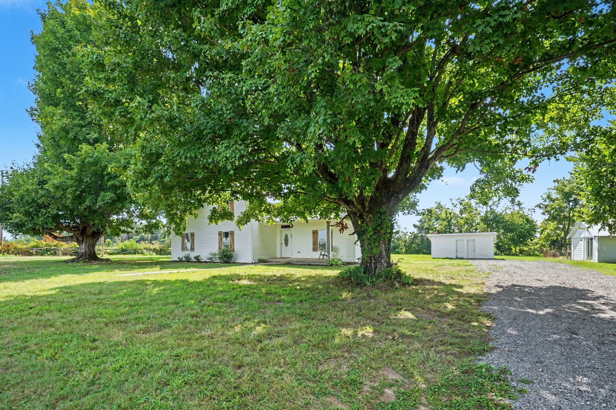 301 Bob Perry Road, Bethpage, TN 37022 — photo 2