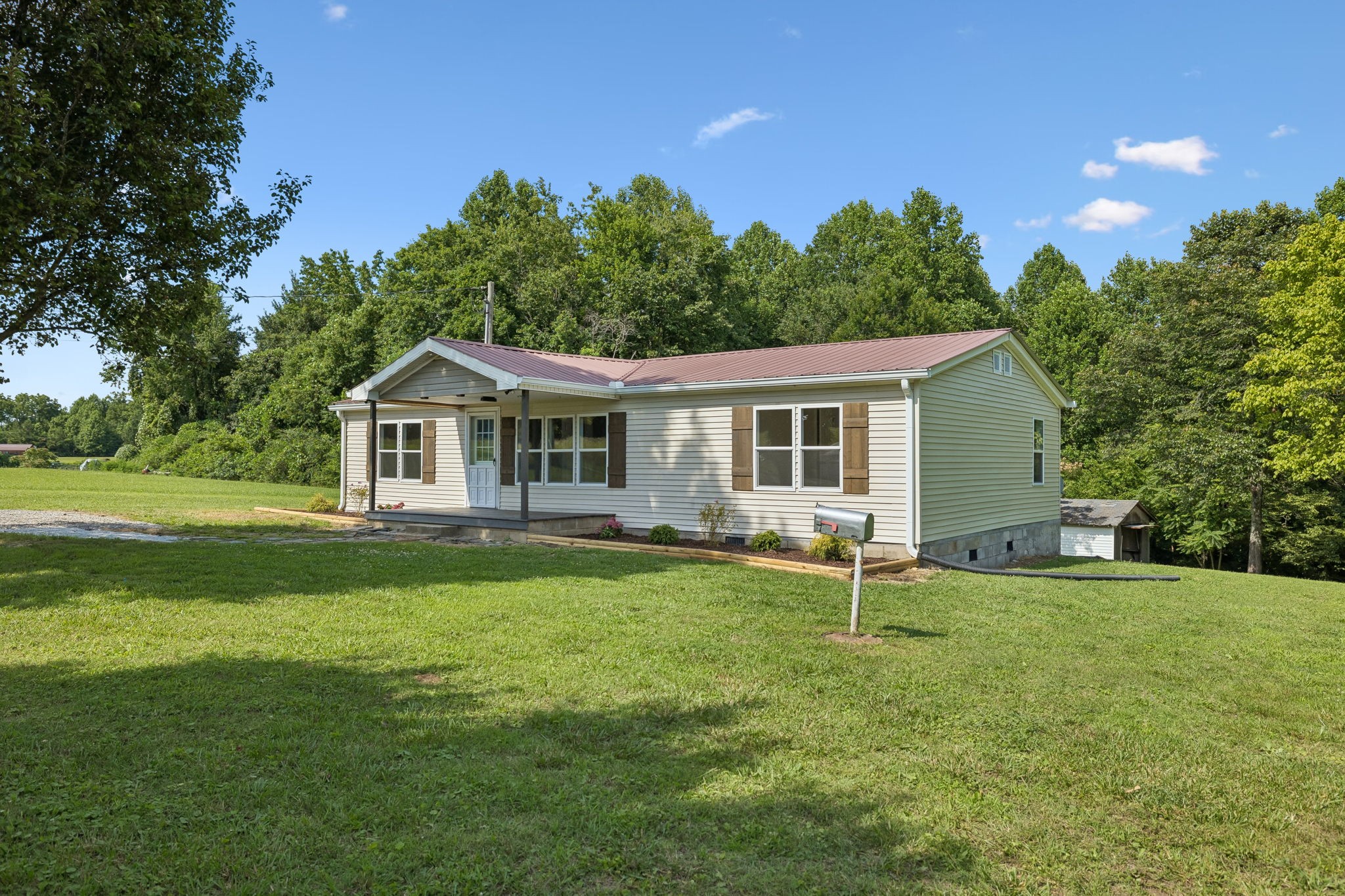 5219 Hancock Road, Silver Point, TN 38582