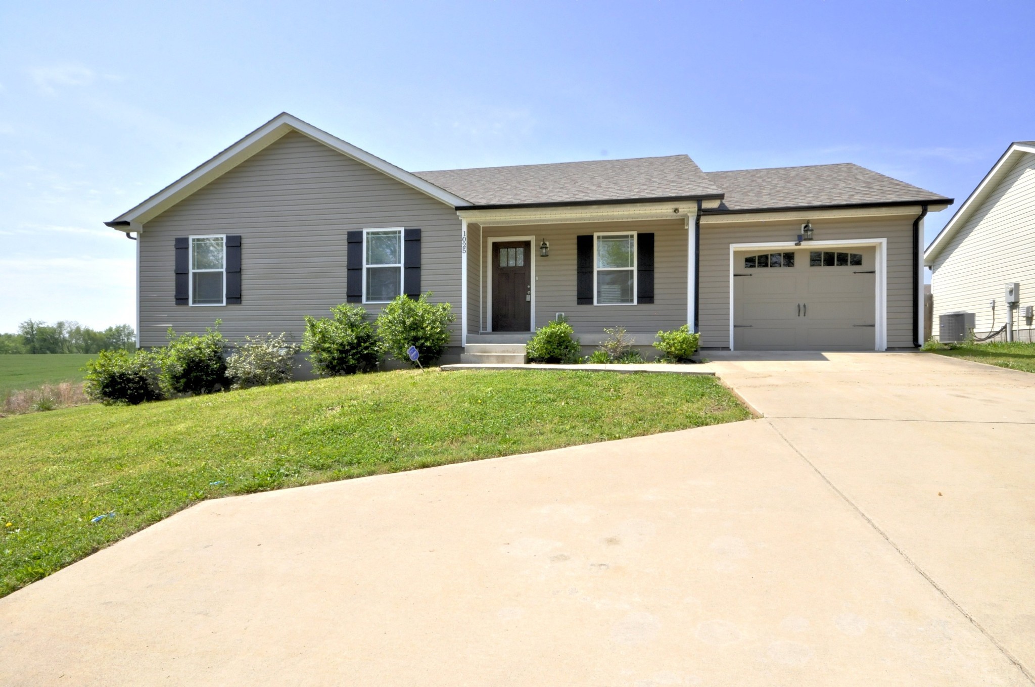 1025 Hugh Hunter Rd — photo