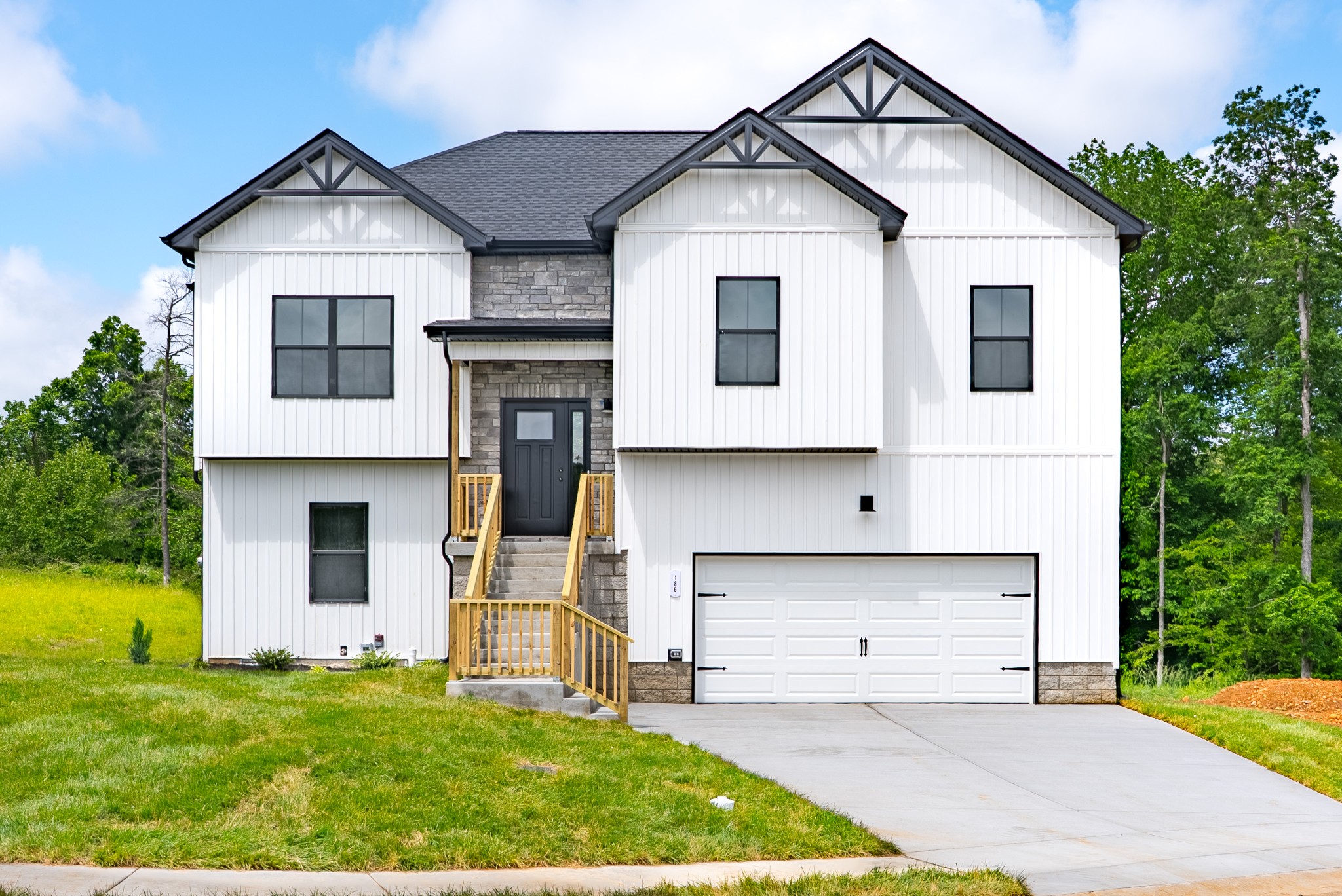193 Dewberry Ct — photo