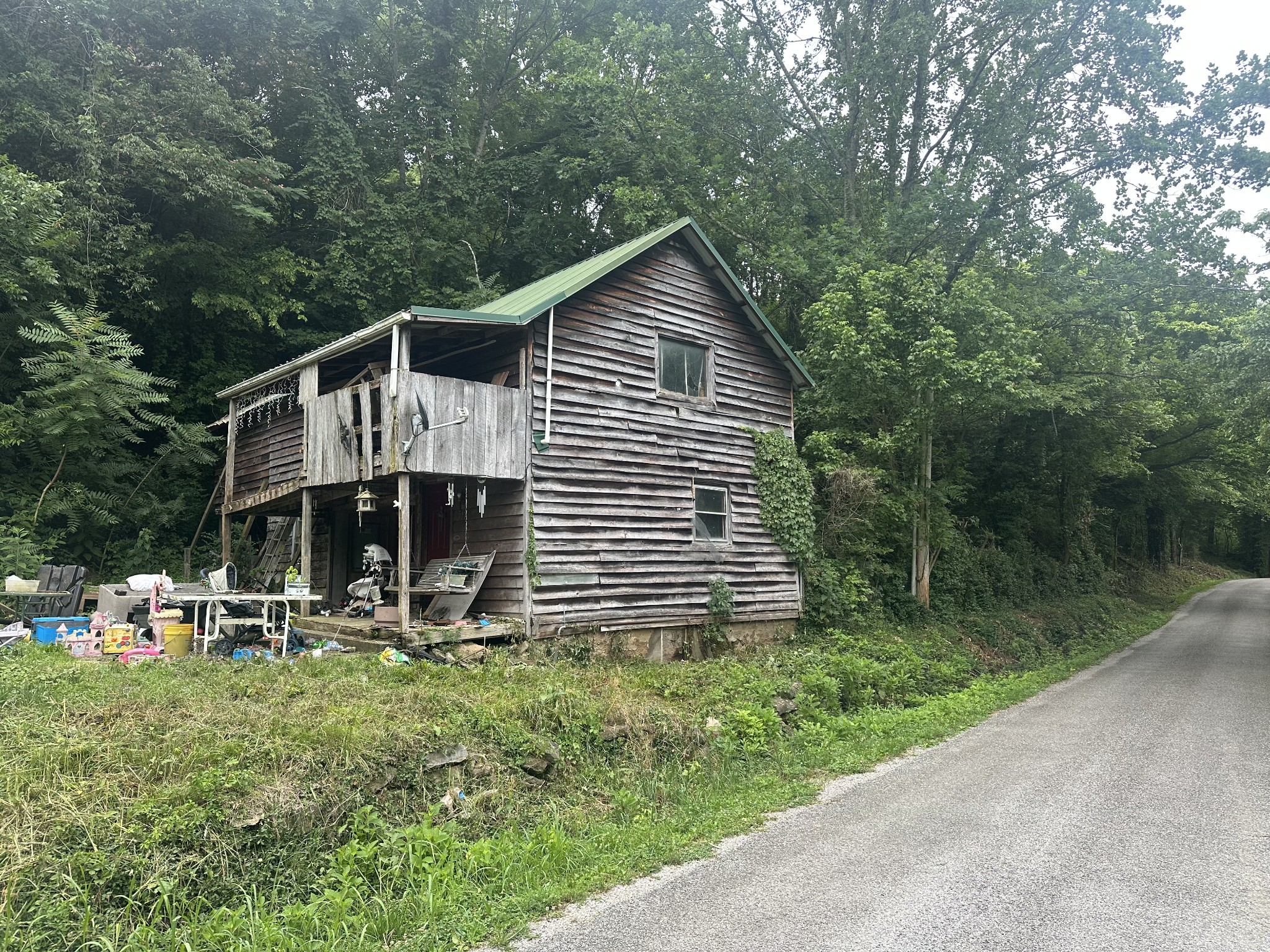 17 Hackett Valley Road, Hickman, TN 38567