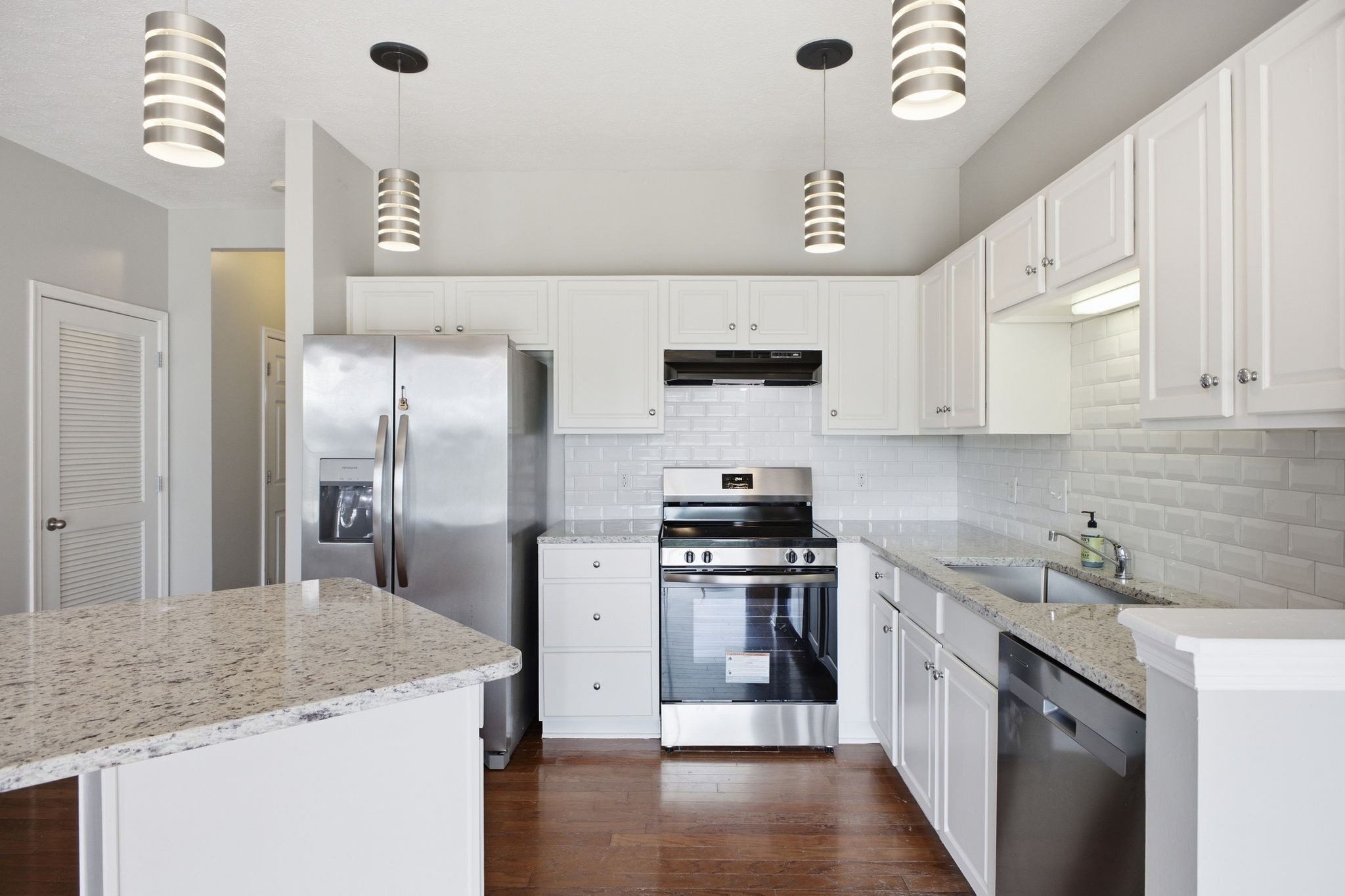 1345 Bell Rd 416 — photo