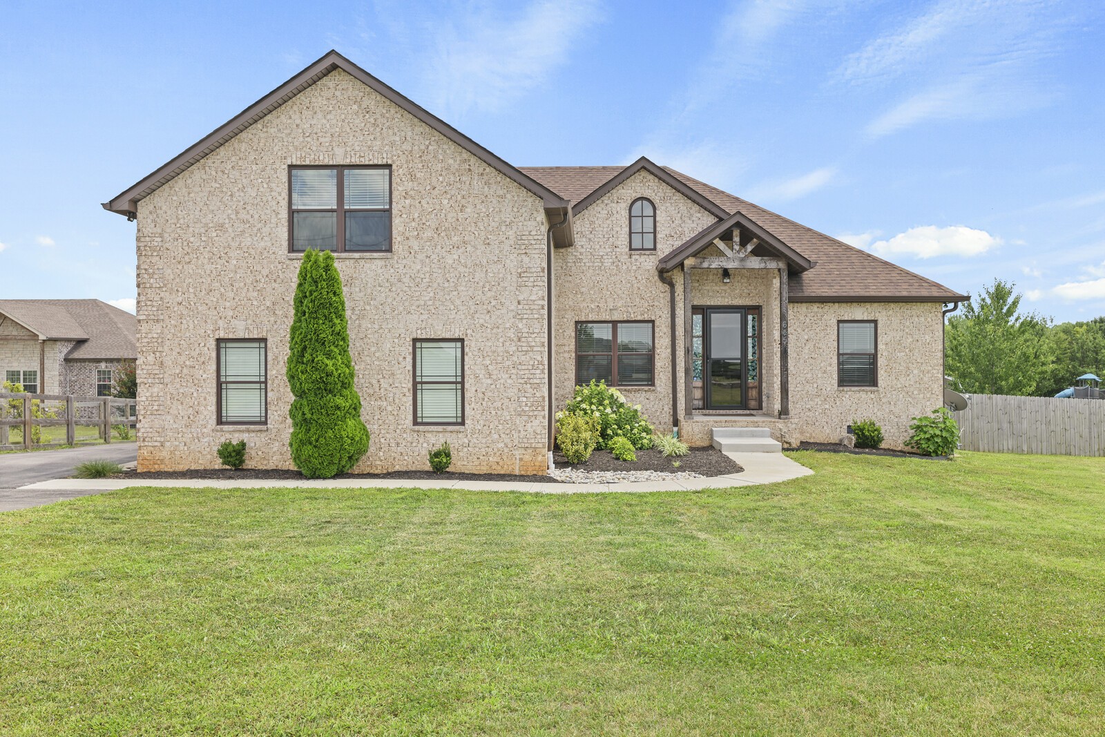 645 Jackson Rd — photo