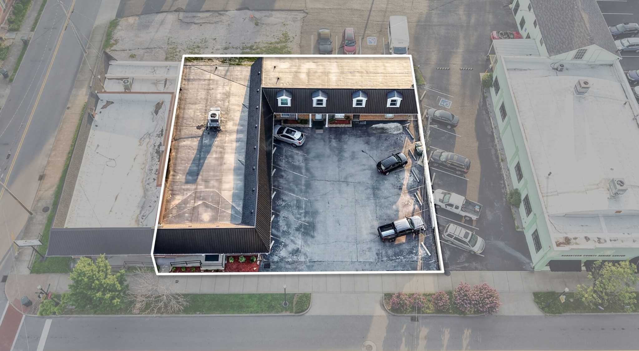 607 S Locust St — photo