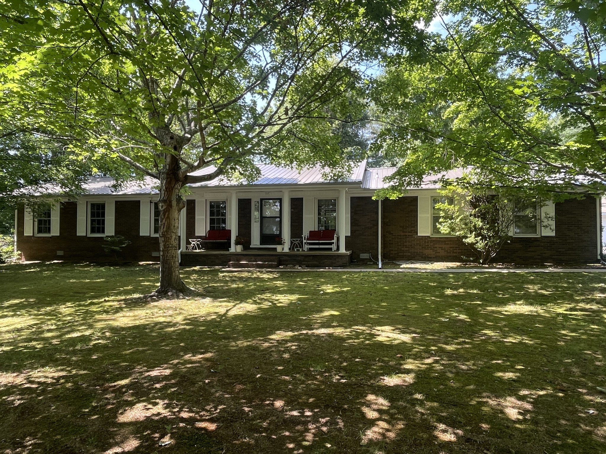23 Woods Edge Rd — photo