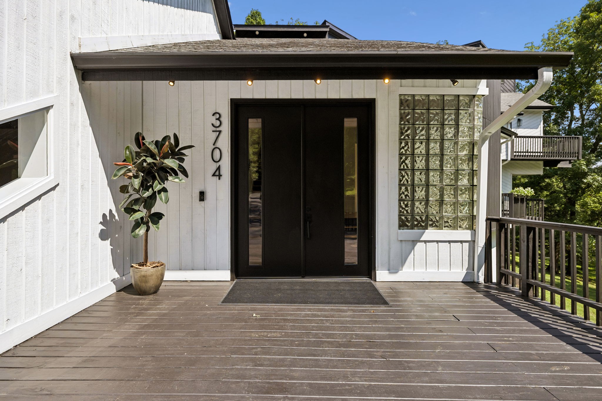 3704 Homeland Dr — photo