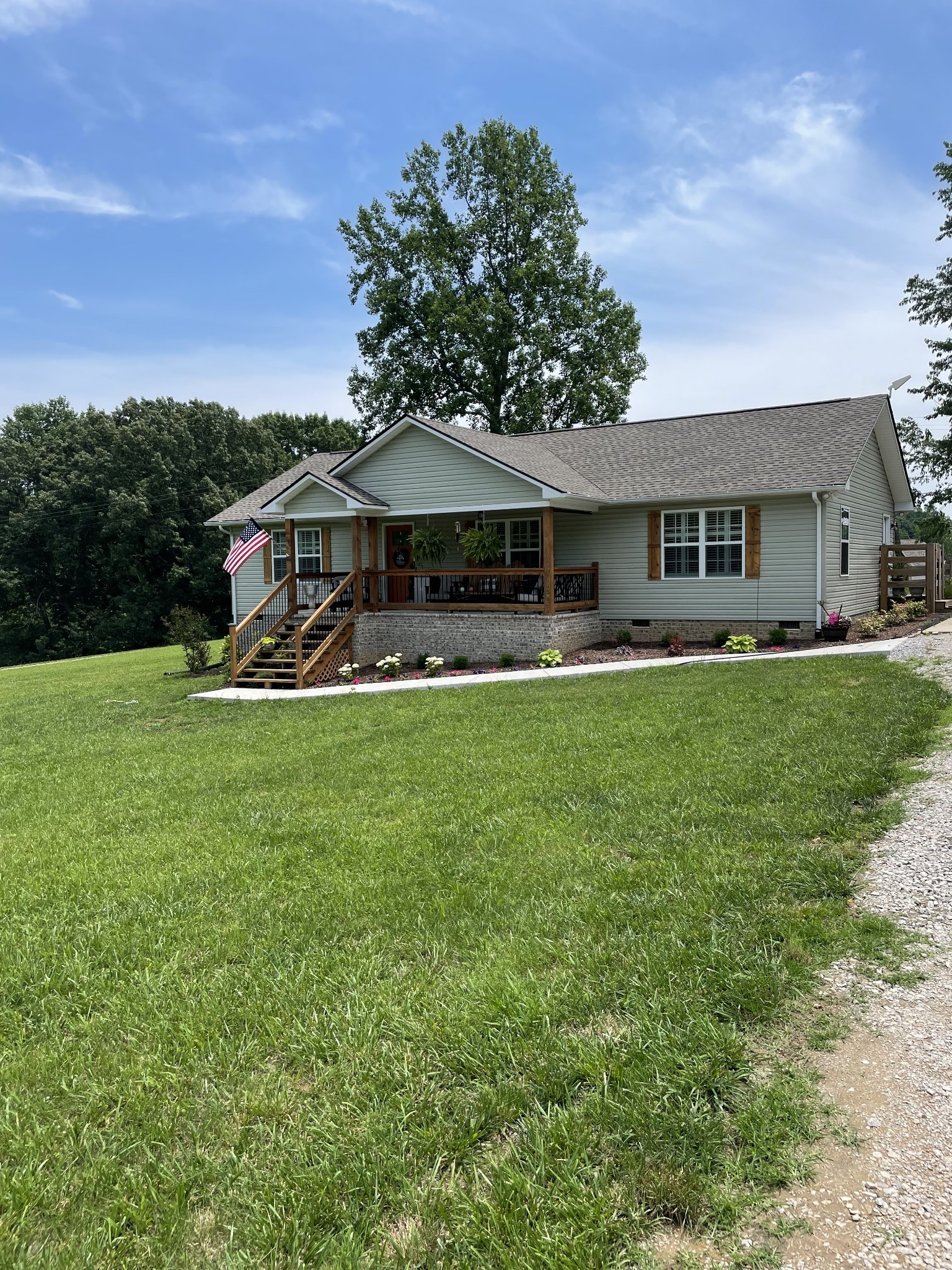 9372 Elk Ridge Road, Mount Pleasant, TN 38474 — photo 2