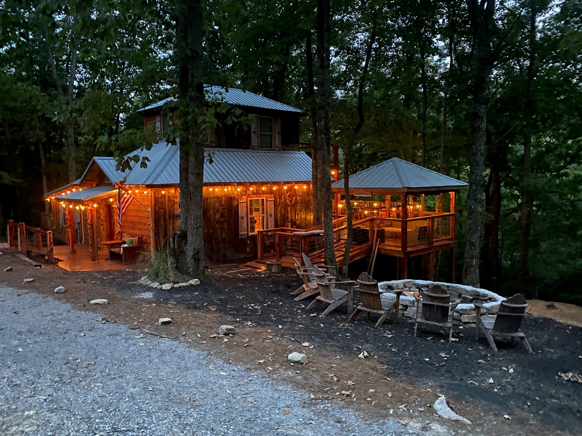 200 Jennifer Ln — photo