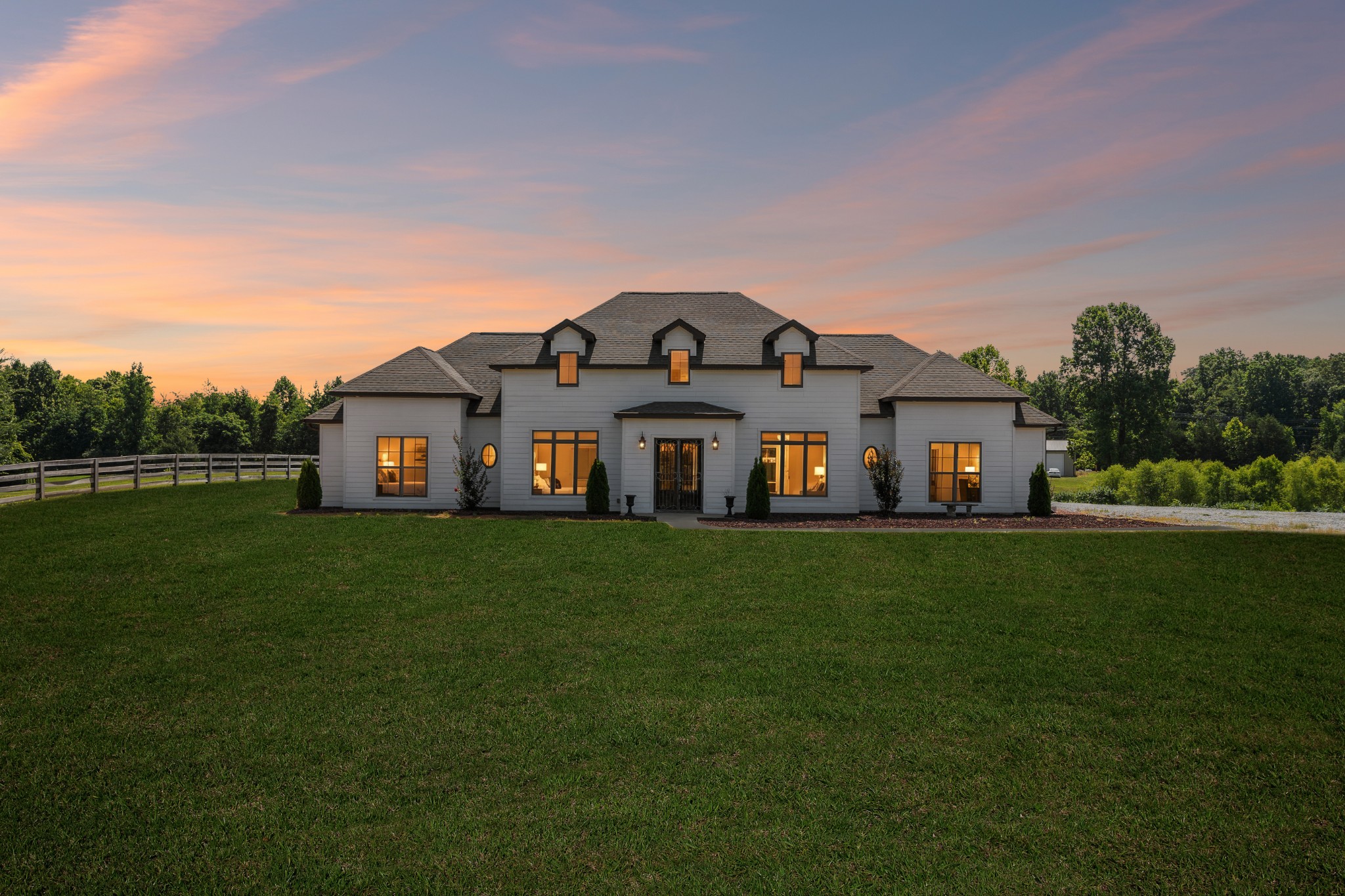2745 Joe Mac Lipscomb Road, Springfield, TN 37172